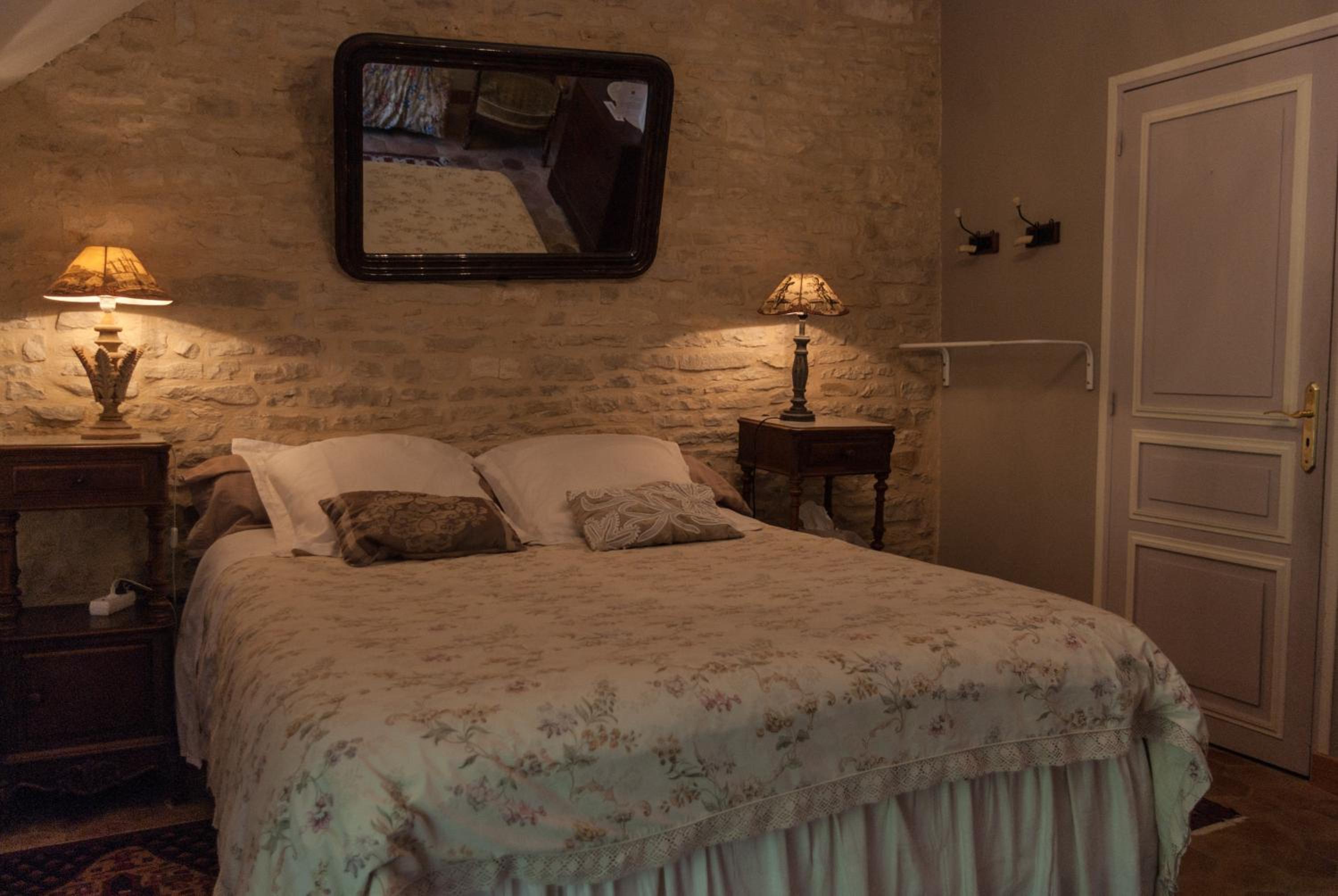 Double or Twin Room with Private Bathroom photo 1
