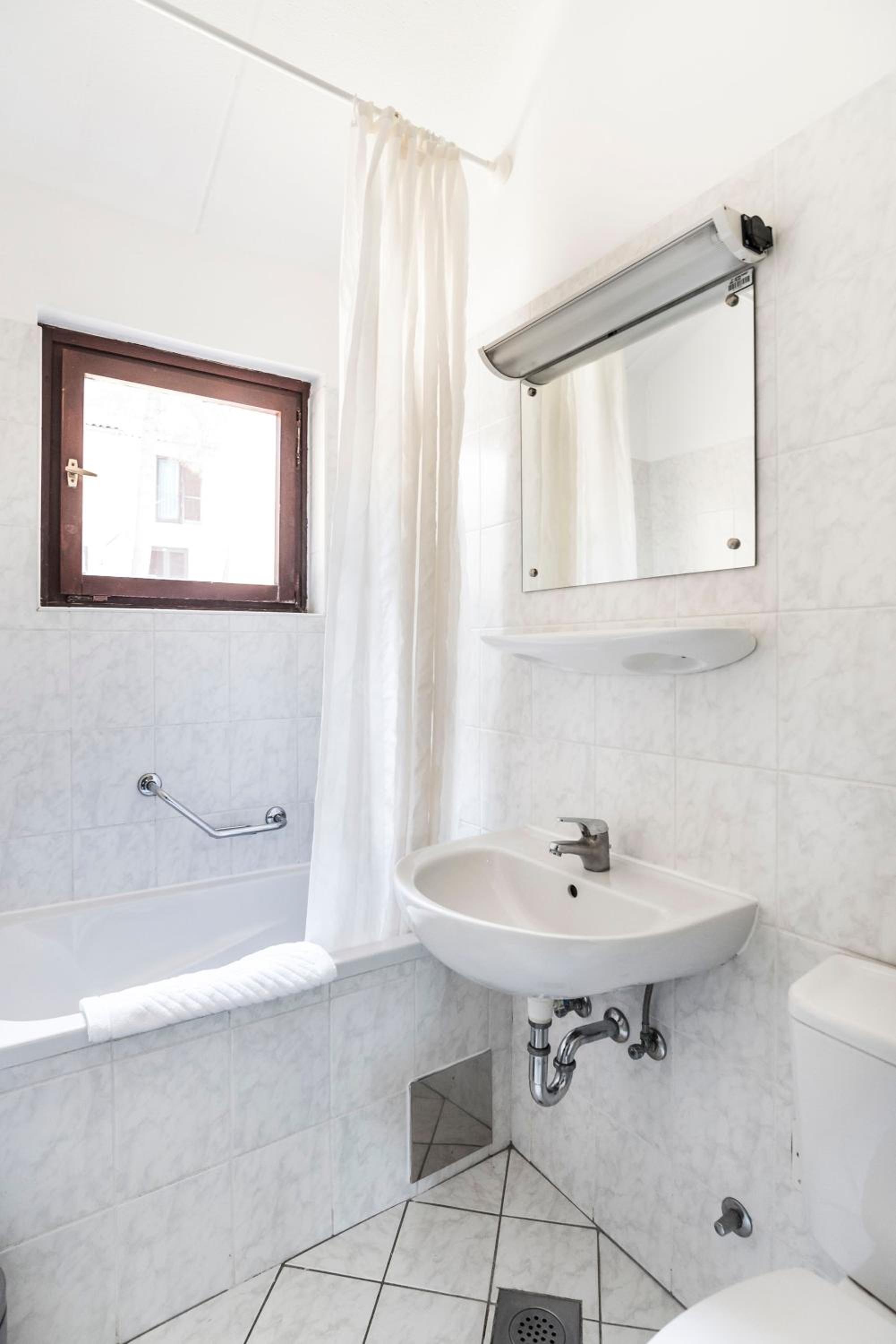 Classic apartment (2+2) - Photo 2