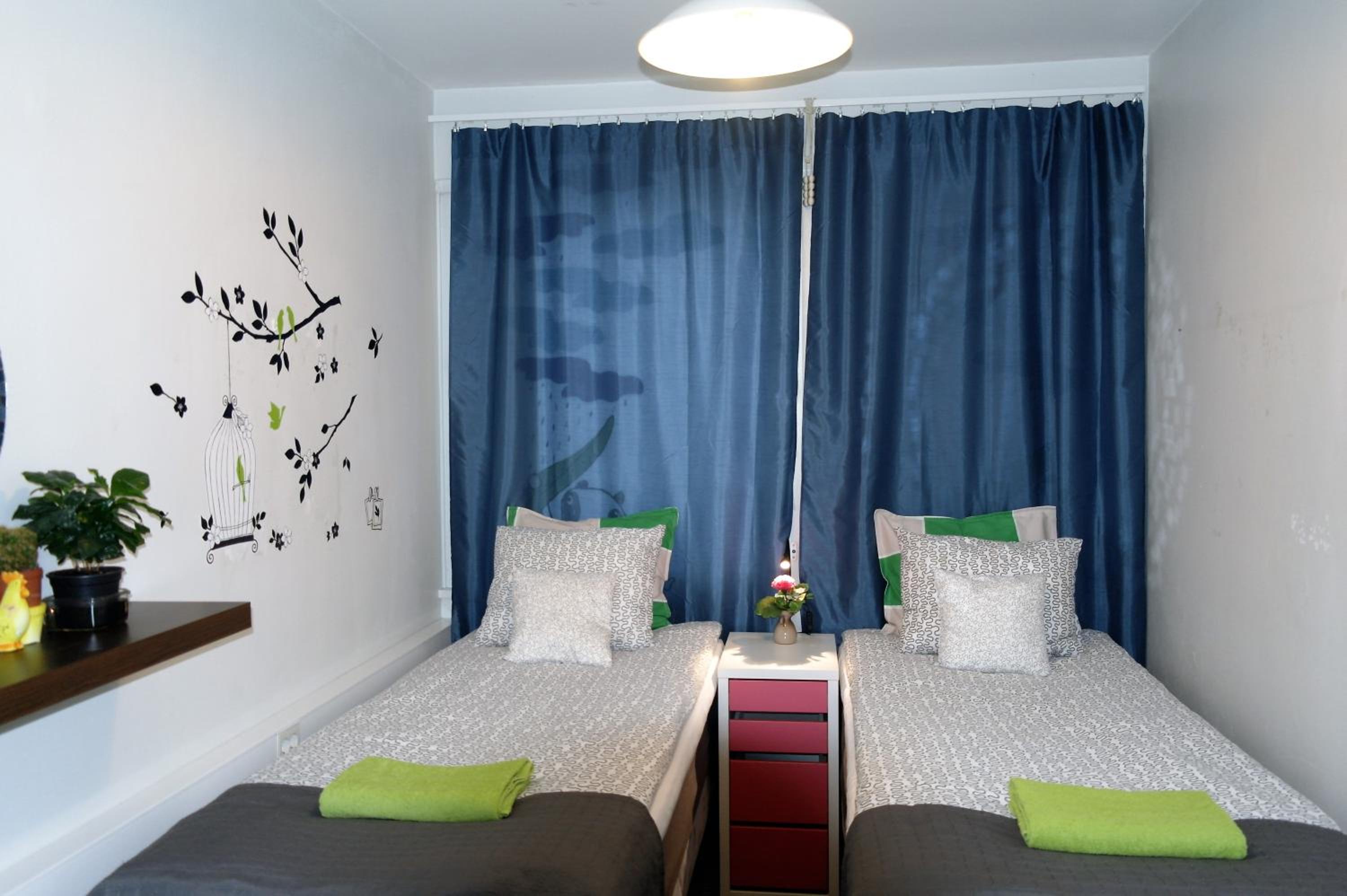 Four-Bedroom Apartment with Balcony  - Photo 59