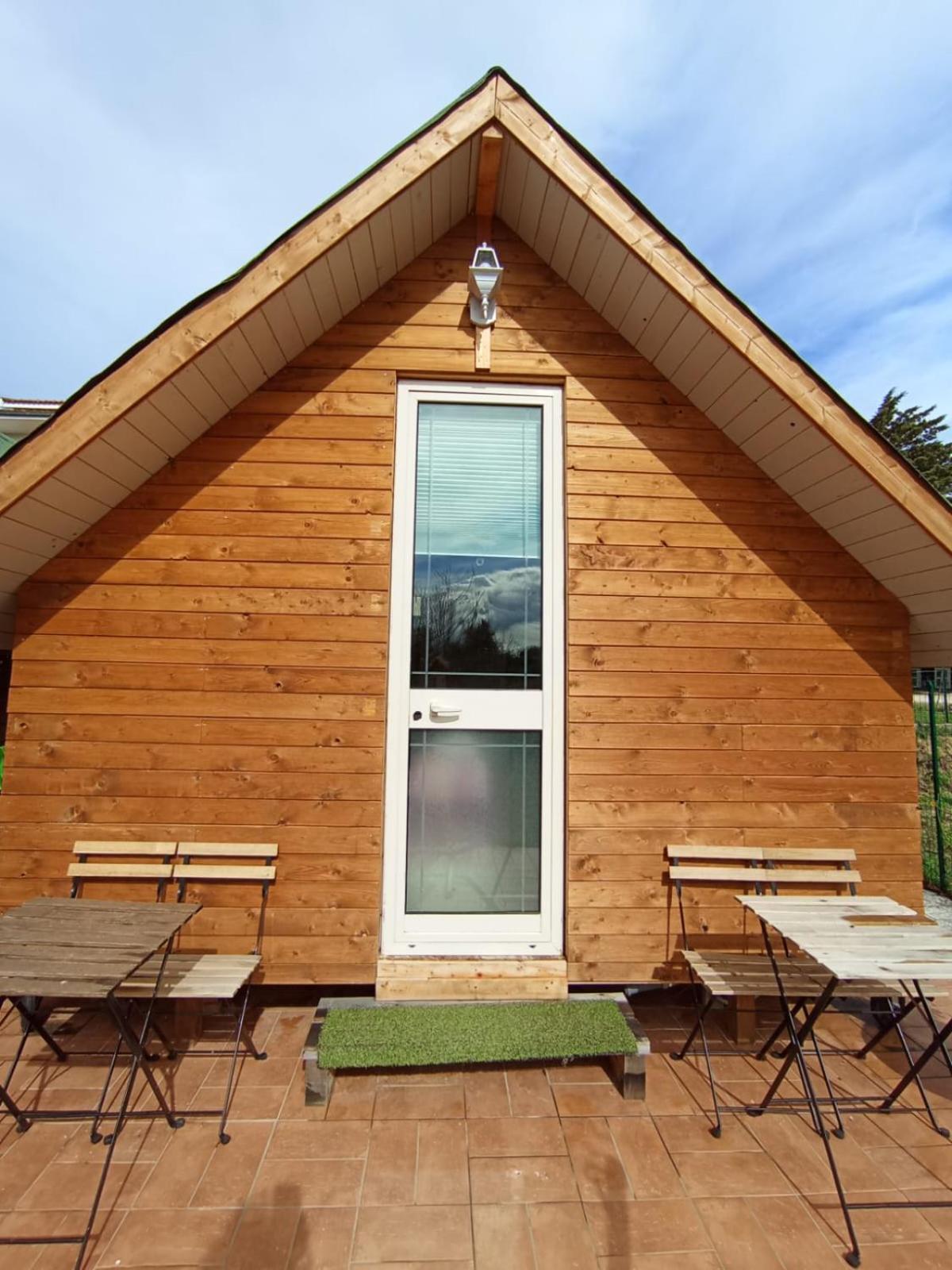 Bungalow with Garden View