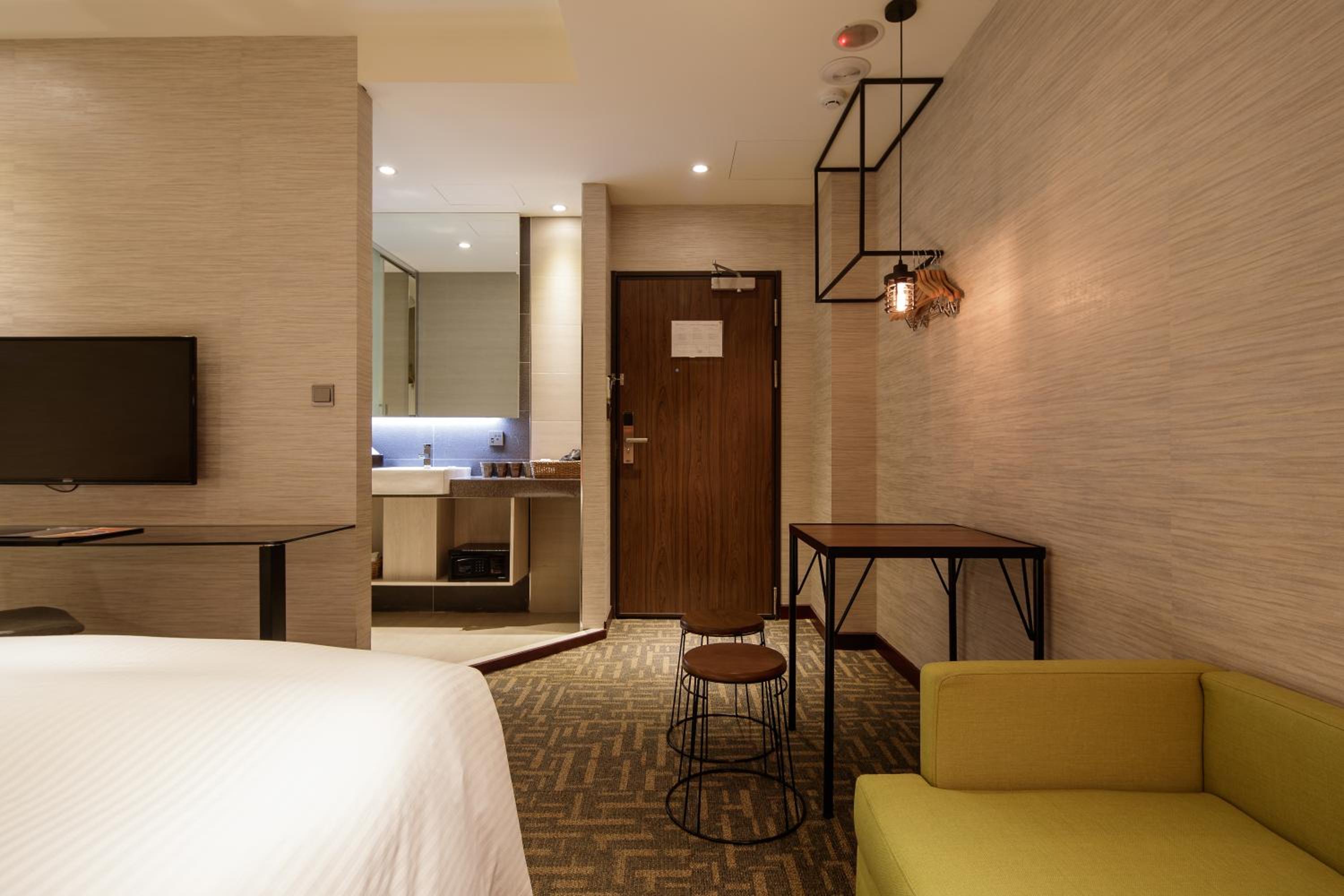 Classic Quadruple Room photo 3