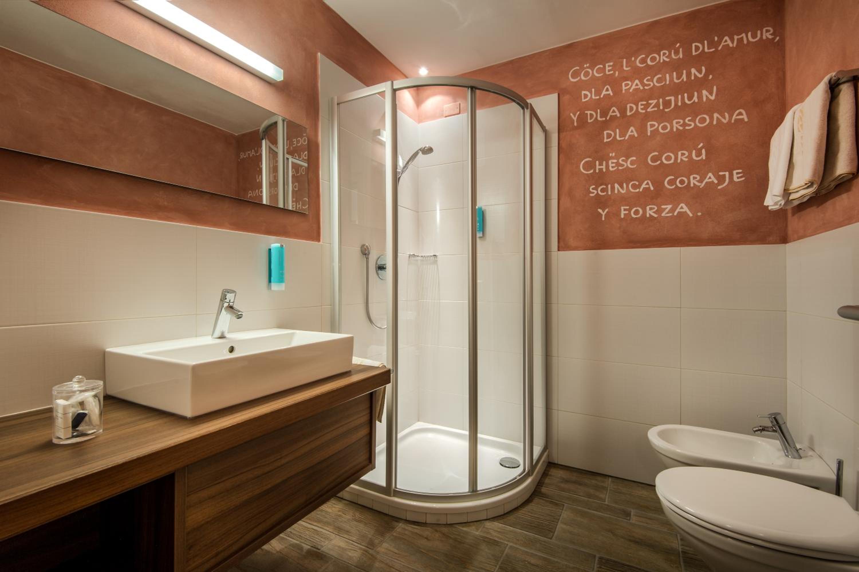 Suite - Photo 4