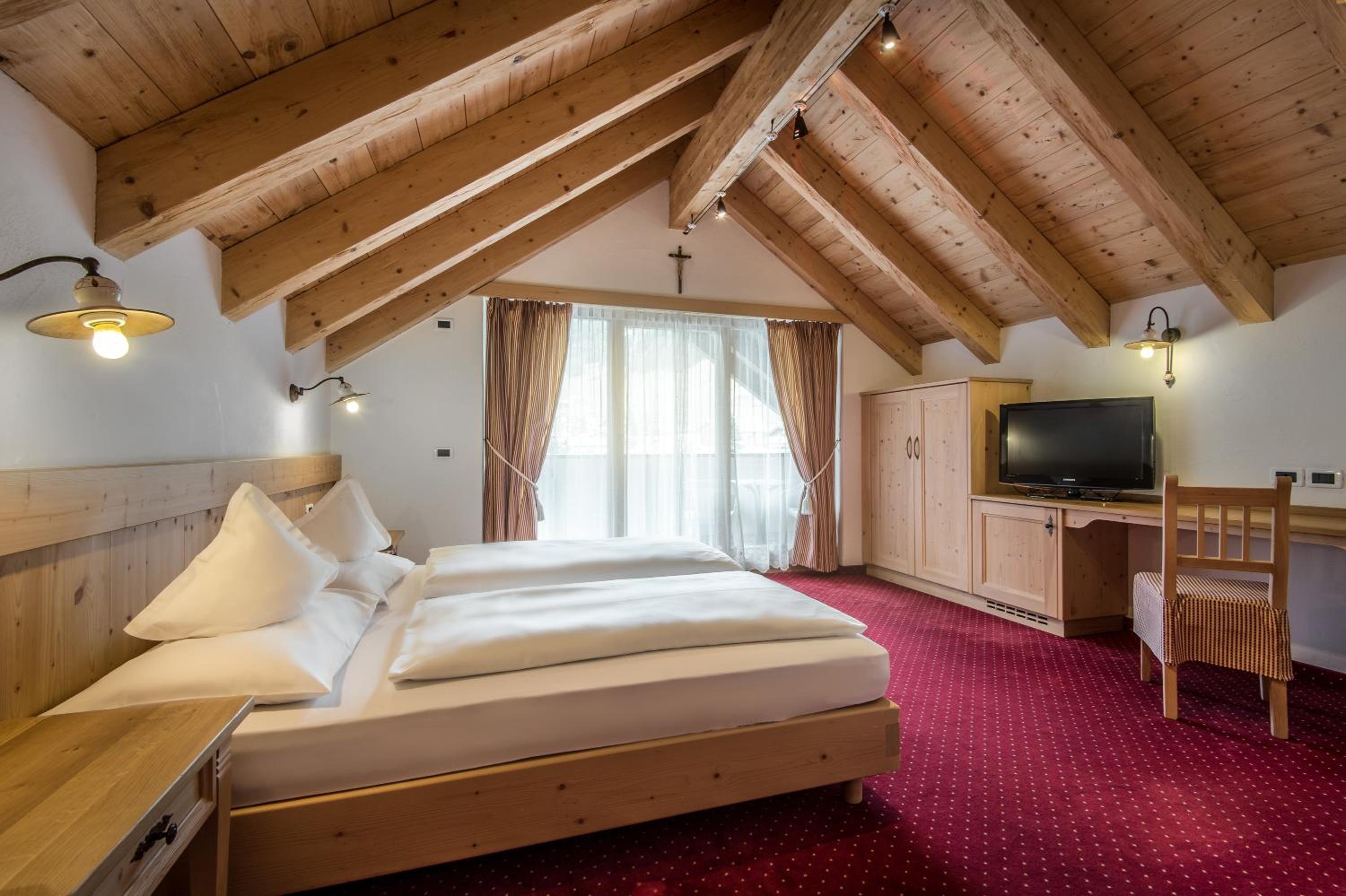 Standard Double Room - Photo 3