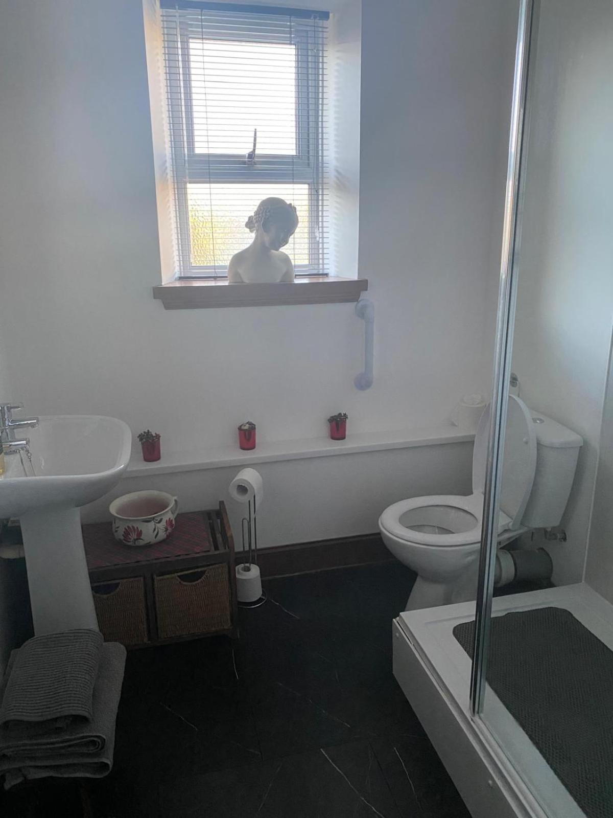 Budget Double Room photo 3