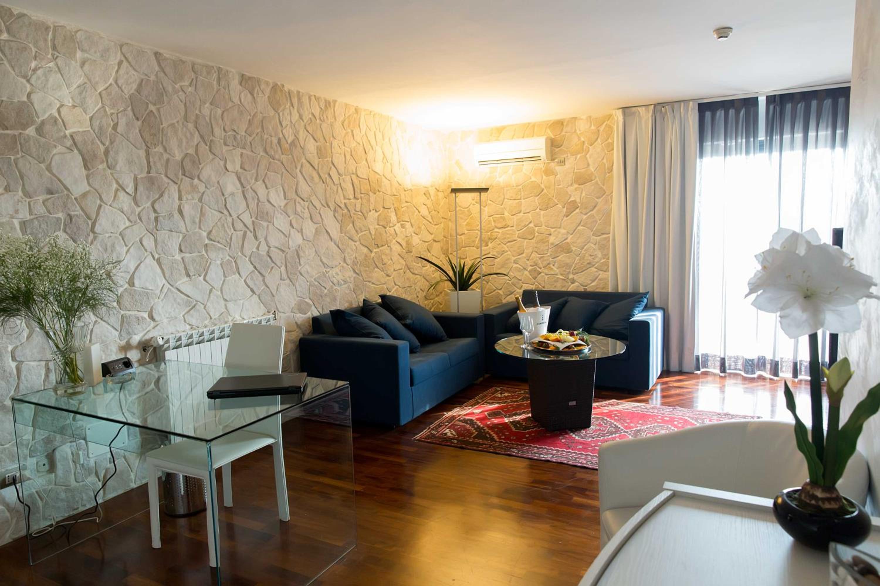 Suite photo 1