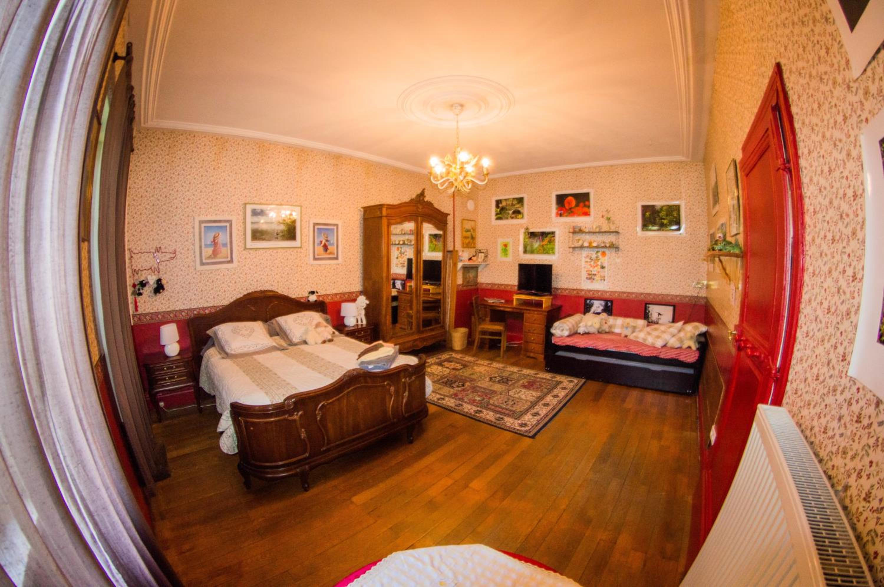 Family Room - Photo 6