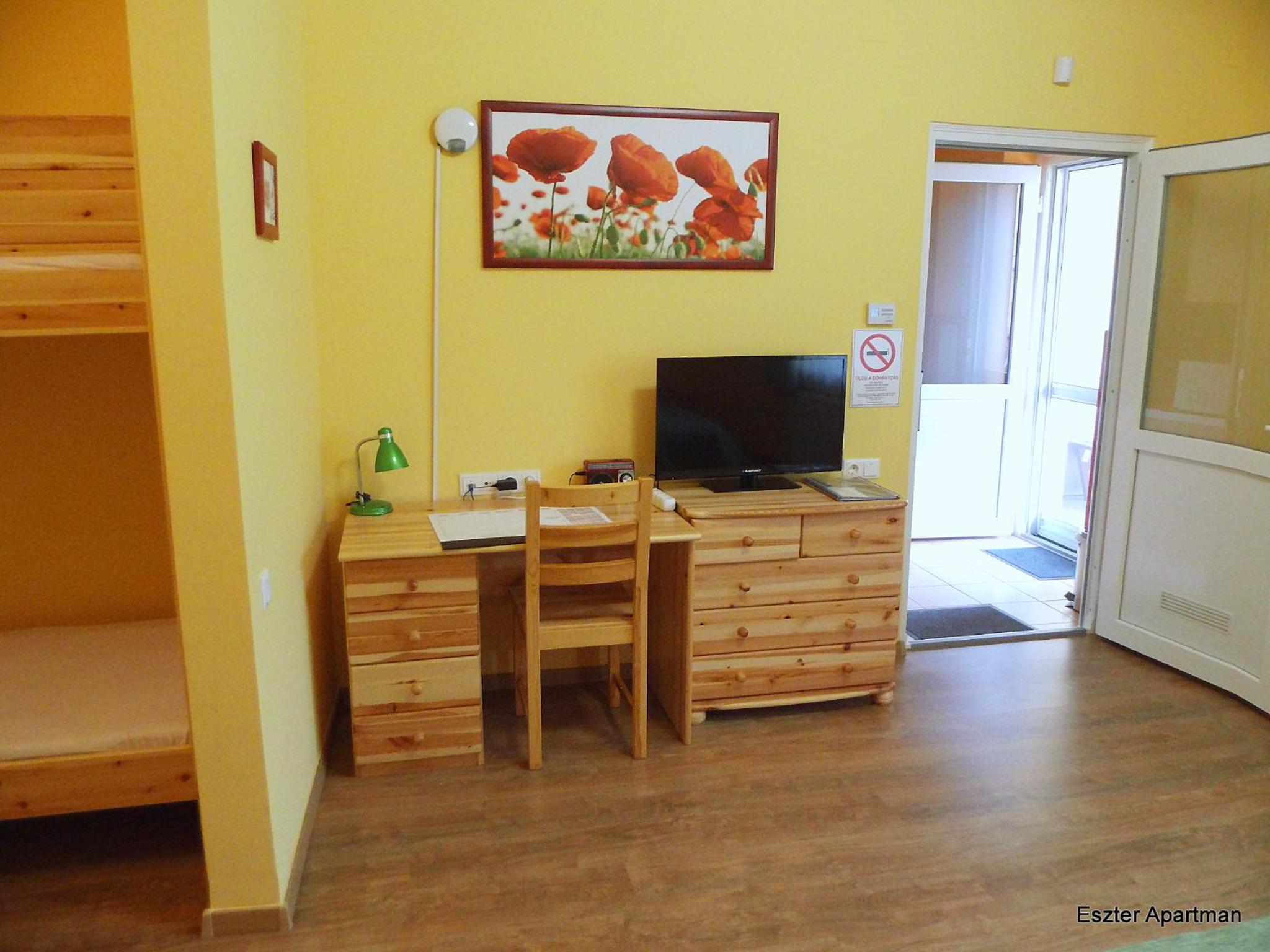 Deluxe Apartment - Photo 2