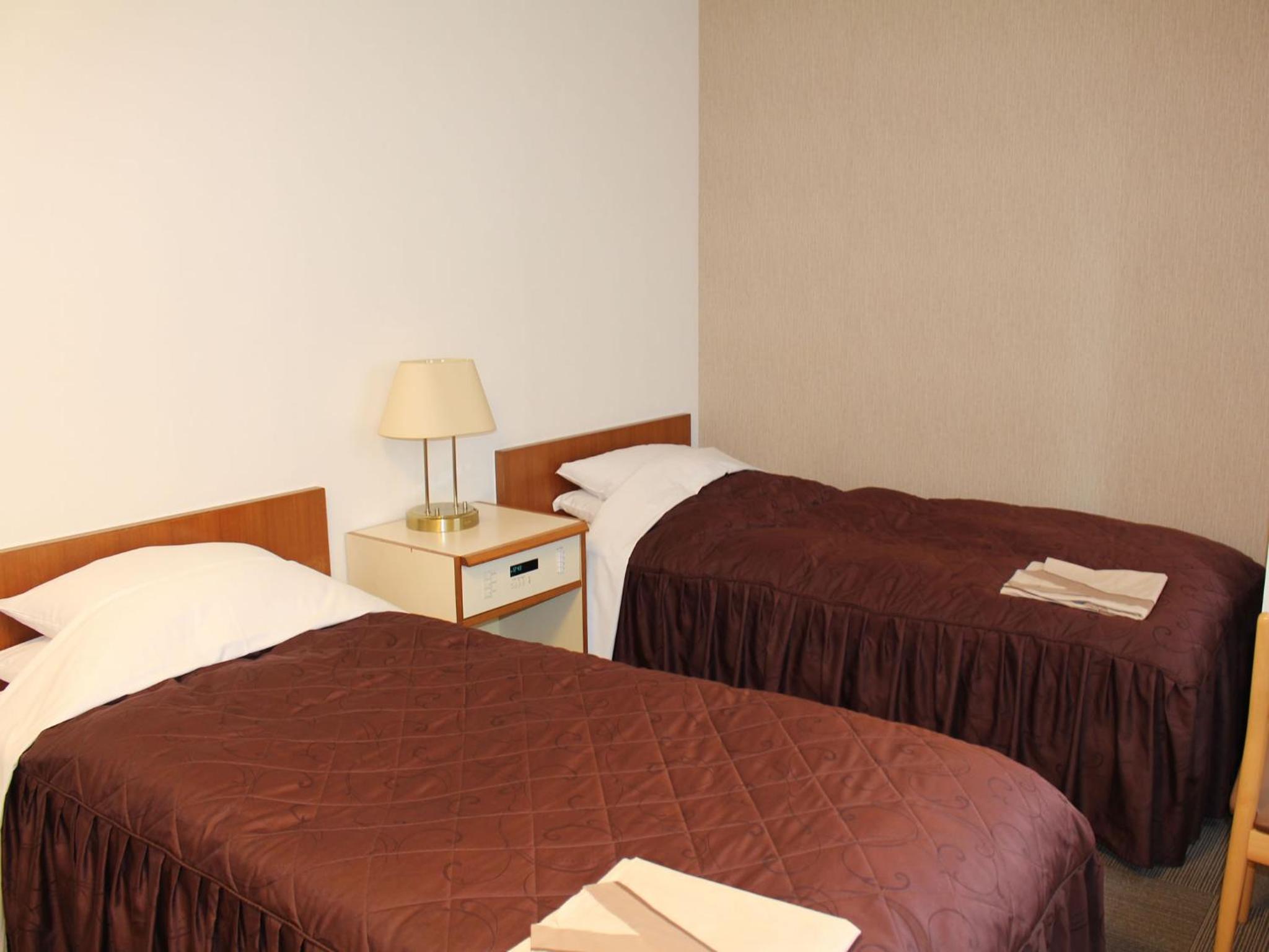 Twin Room - Non-Smoking