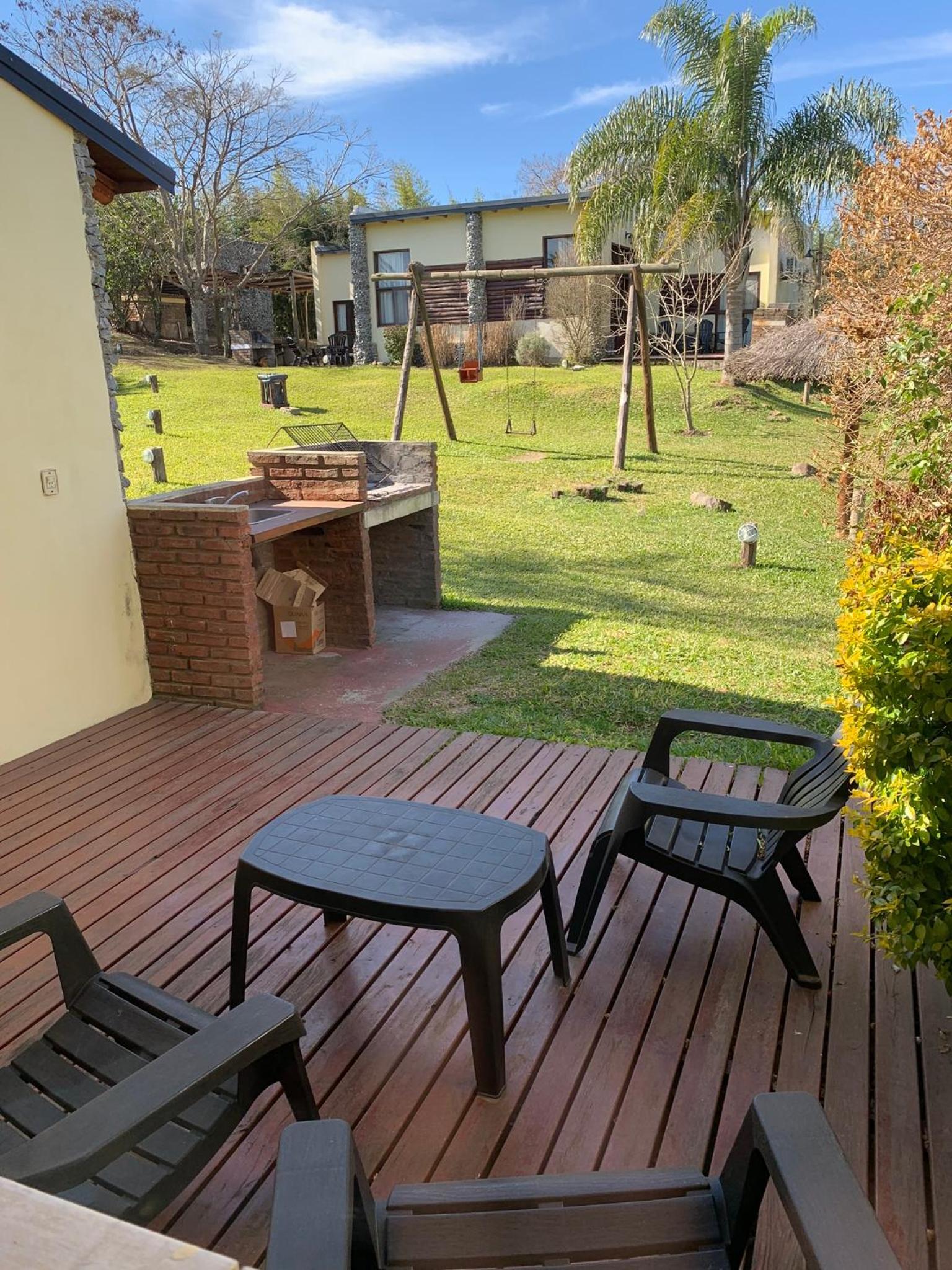 Deluxe Bungalow photo 3