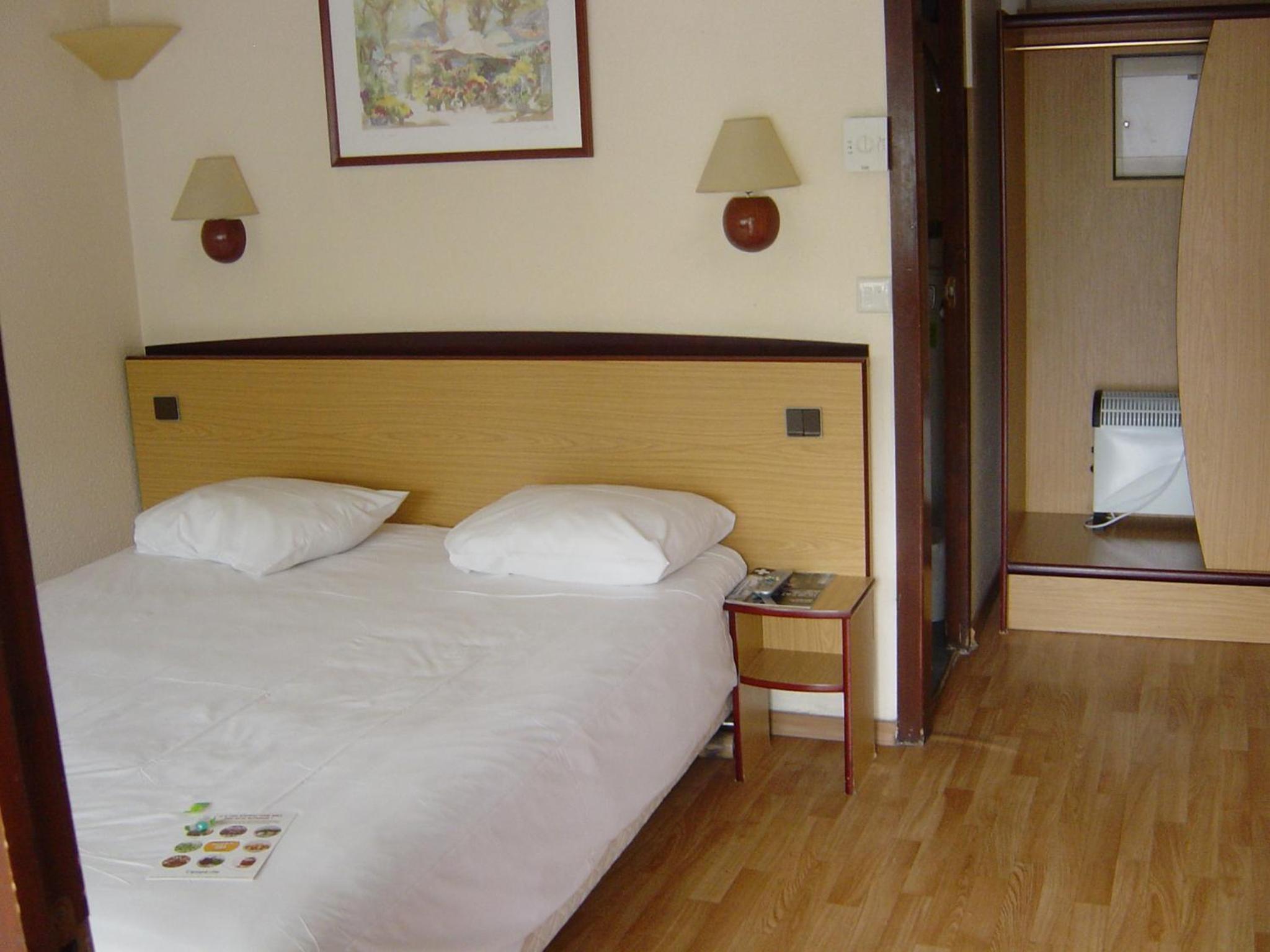 Double Room - Photo 4
