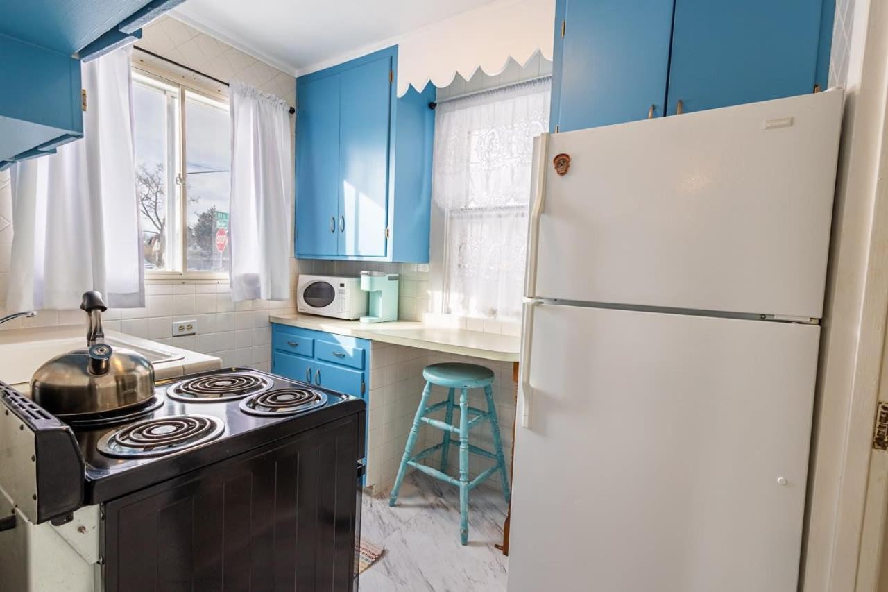 One-Bedroom Apartment - Photo 12