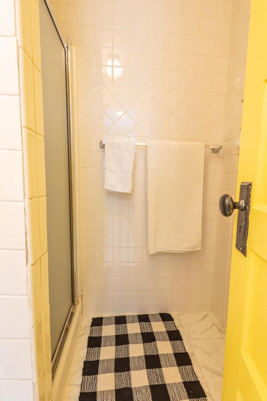 One-Bedroom Apartment - Photo 23