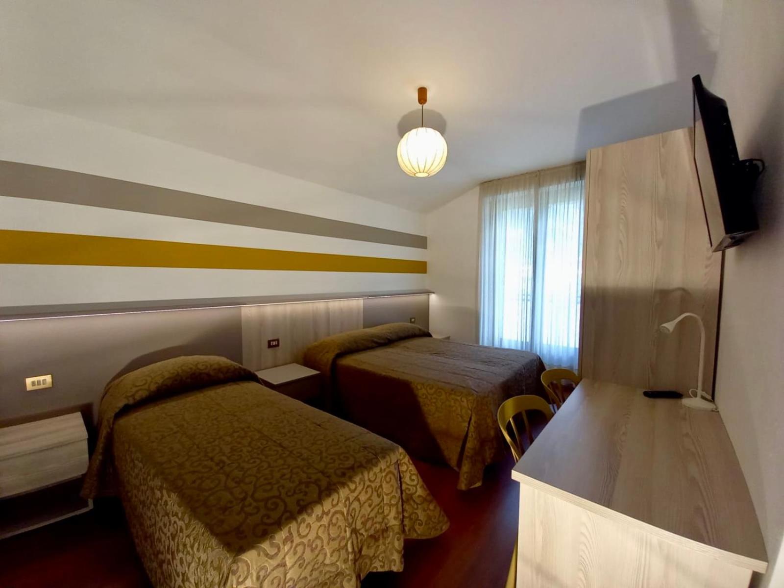 Three-Bedroom Apartment with Mountain View photo 2