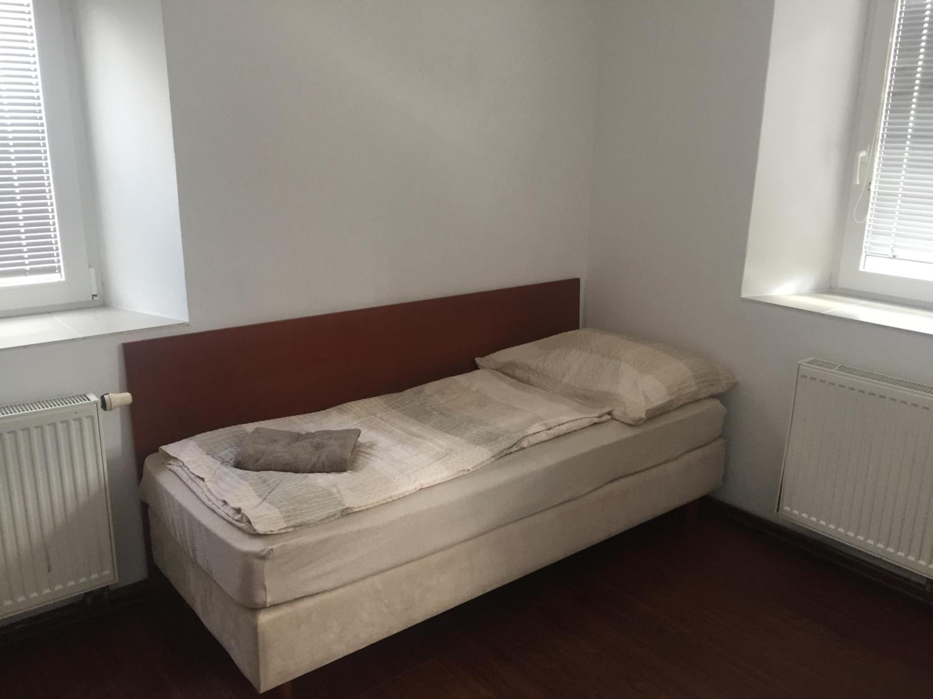 Two-Bedroom Apartment - Photo 6