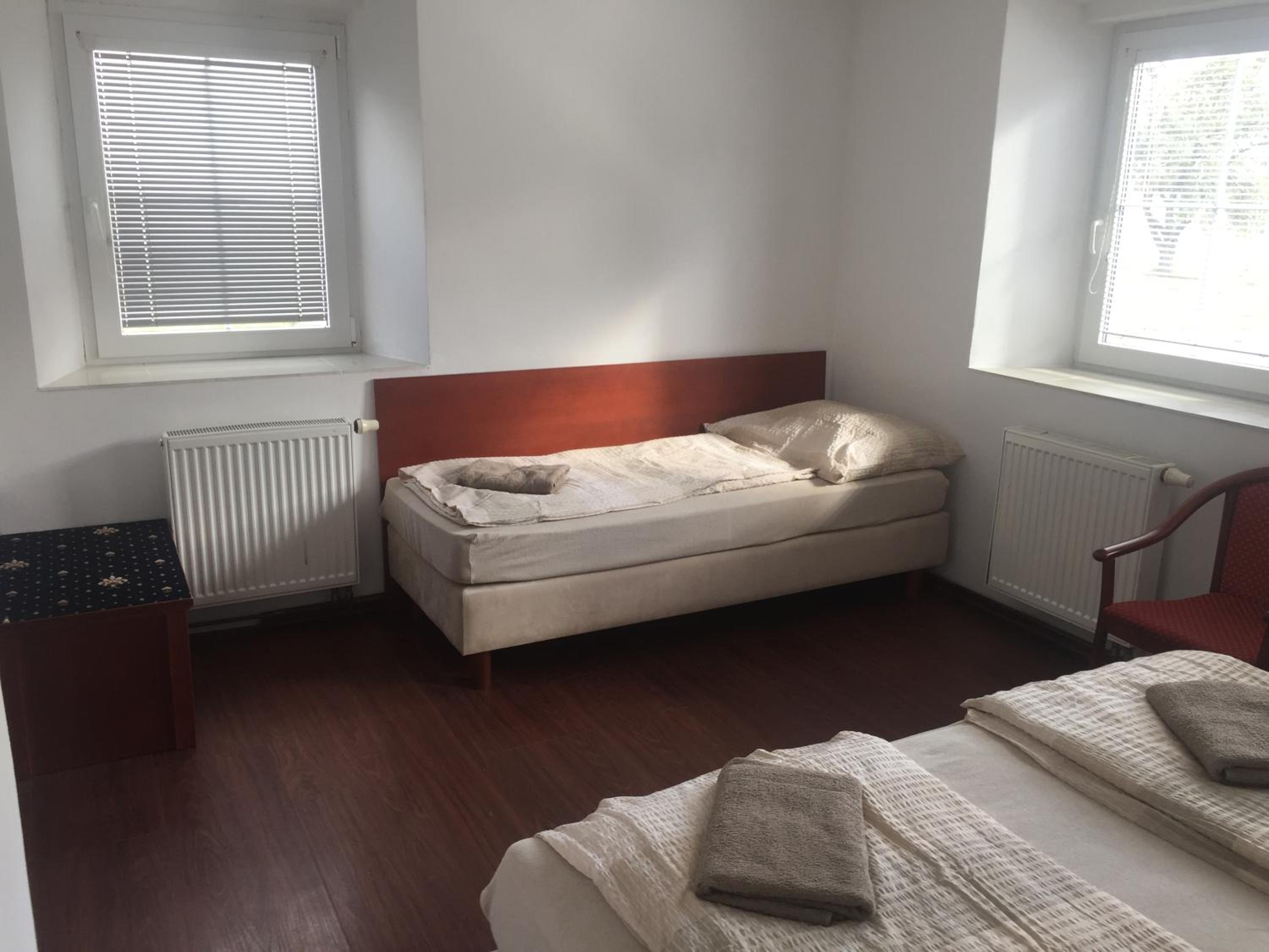 Two-Bedroom Apartment - Photo 9