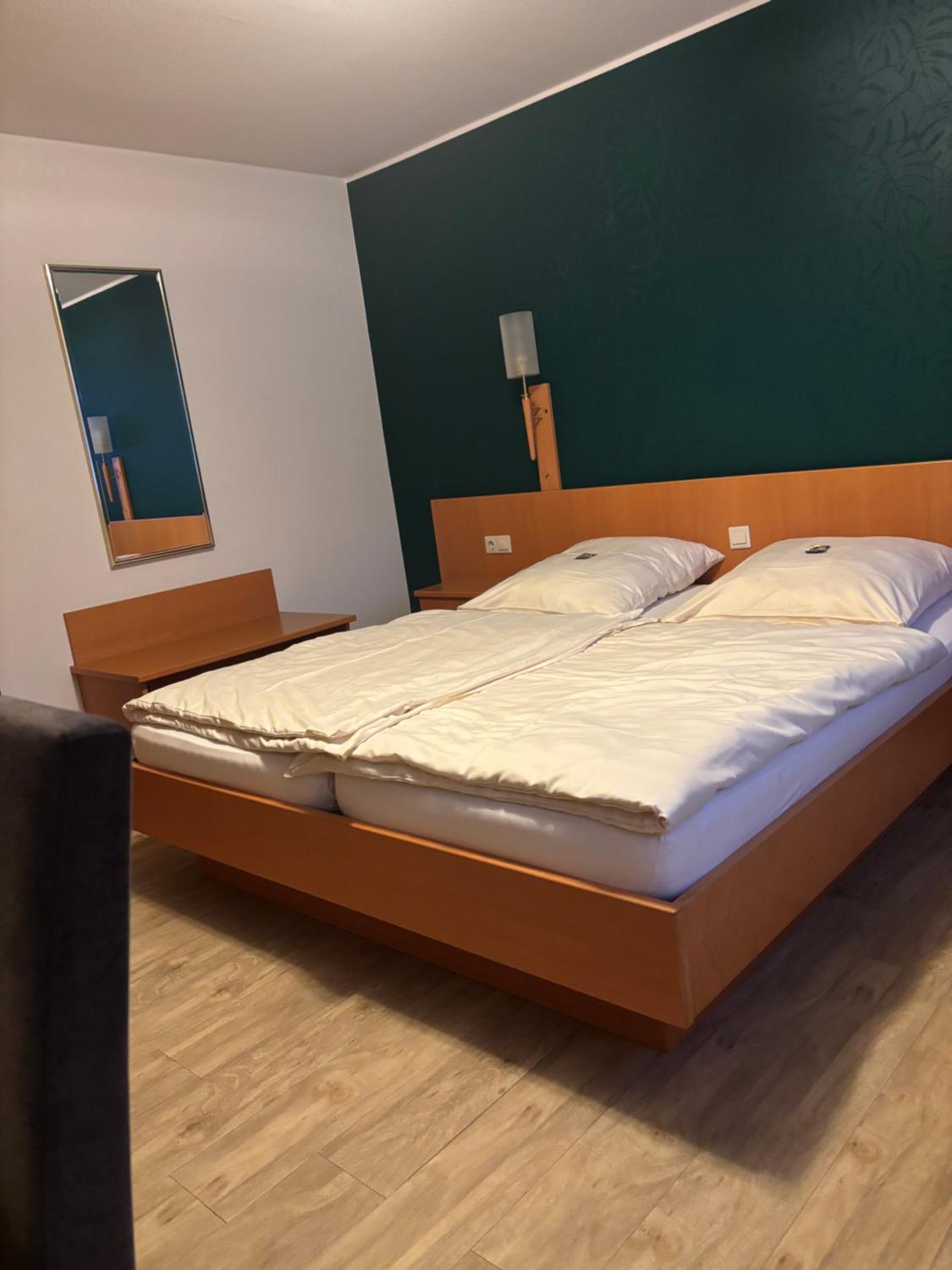 Budget Twin Room photo 3