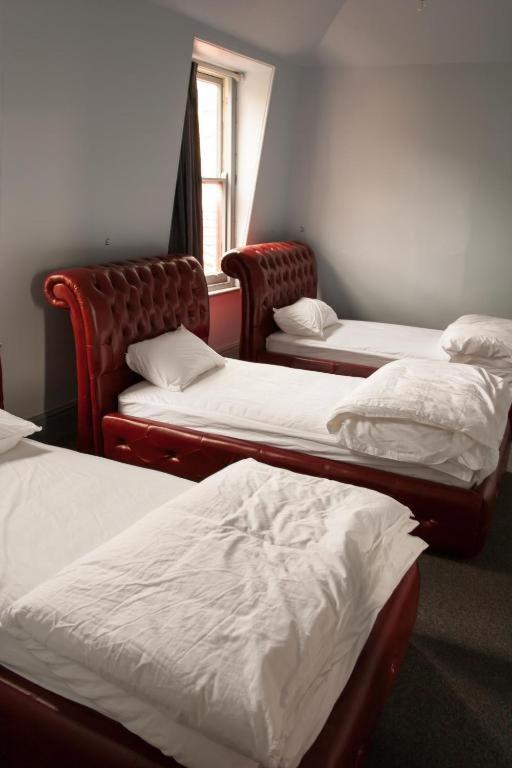 Bed in 8-Bed Dormitory Room photo 2