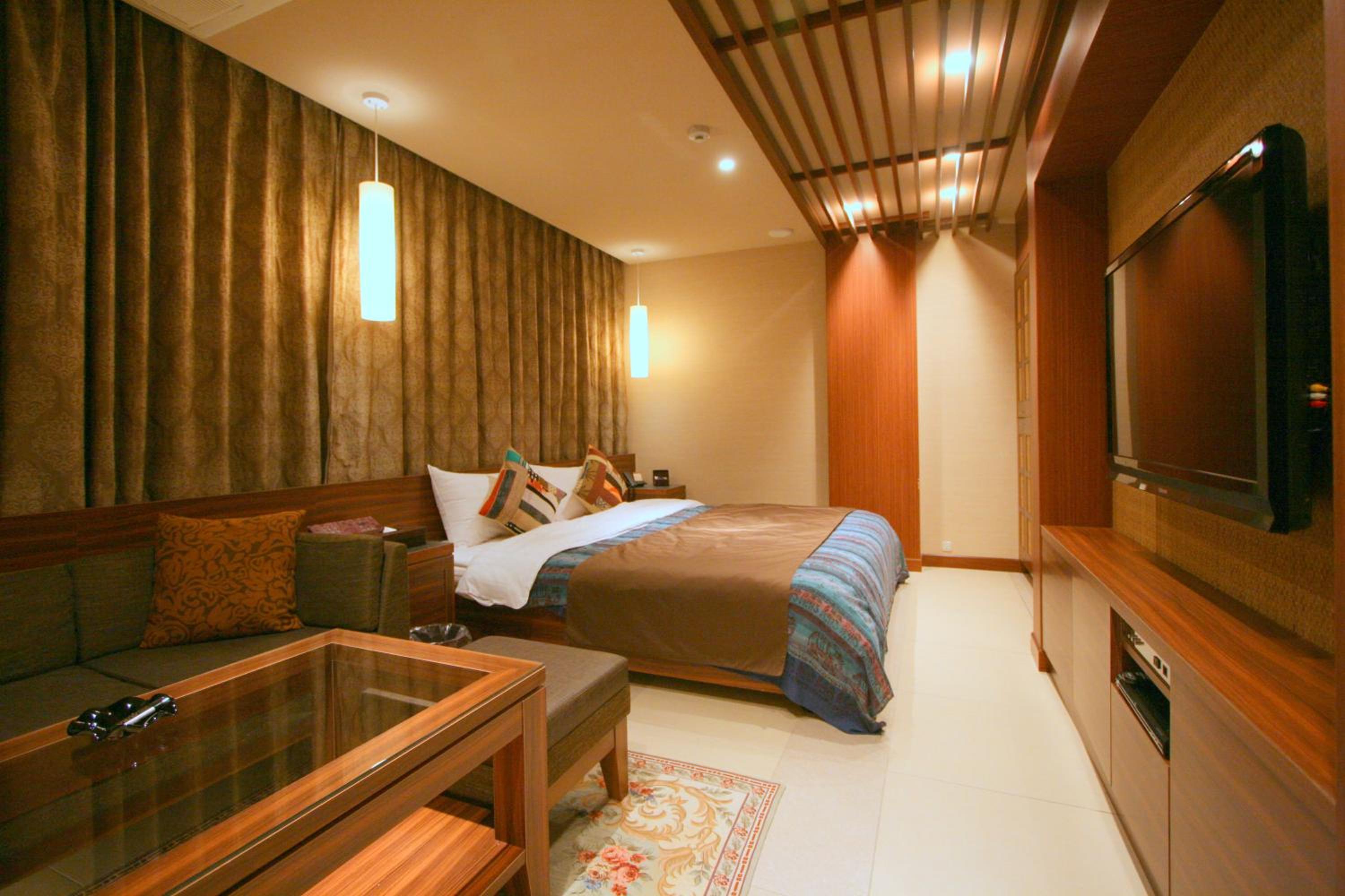 Standard Double Room - Photo 11
