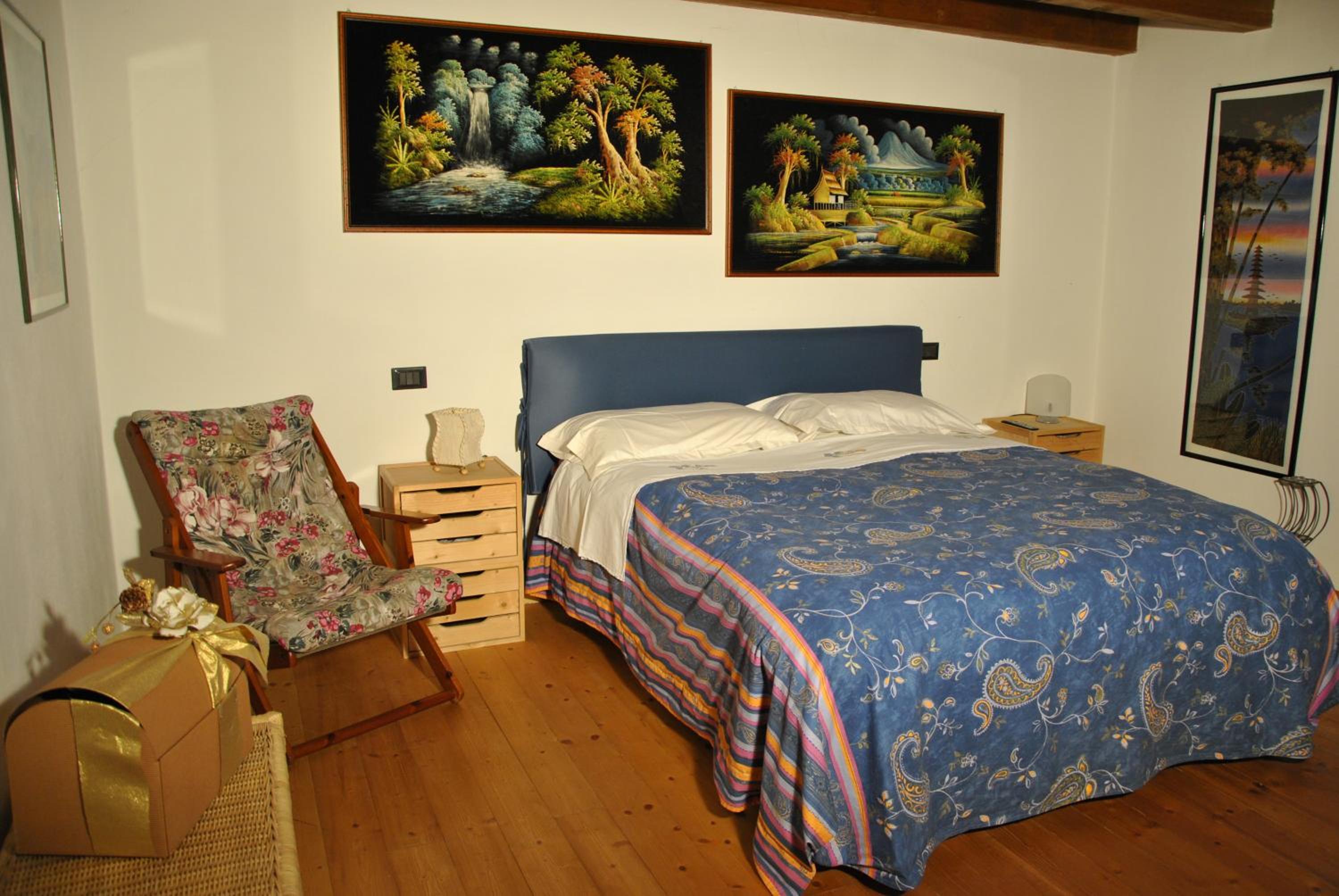 Triple Room with Private Bathroom - Photo 3