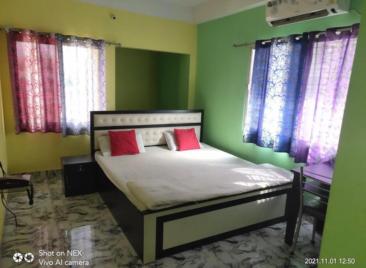 Standard Double Room with Fan photo 2