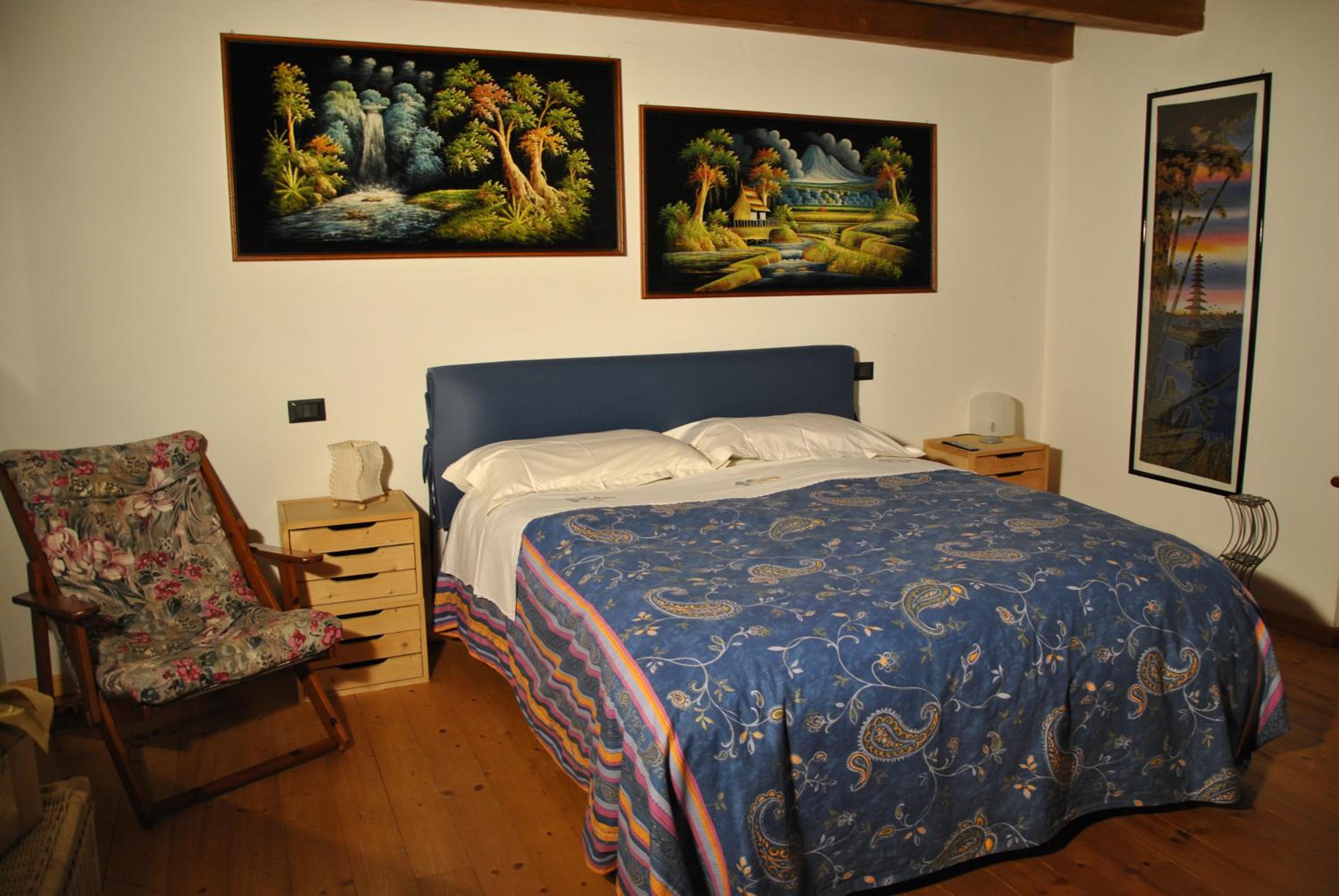 Triple Room with Private Bathroom - Photo 13