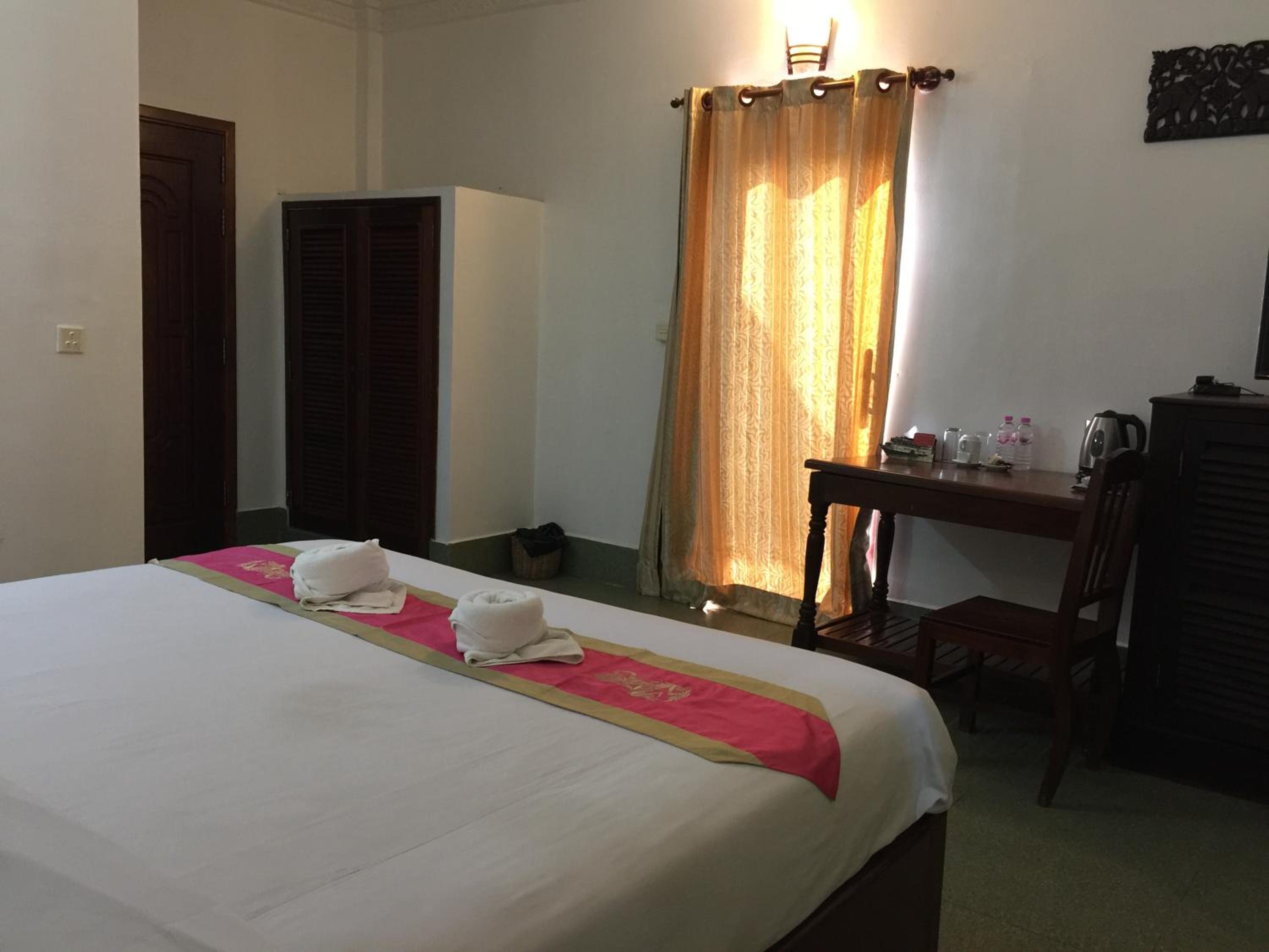 Standard Double Room - Photo 3