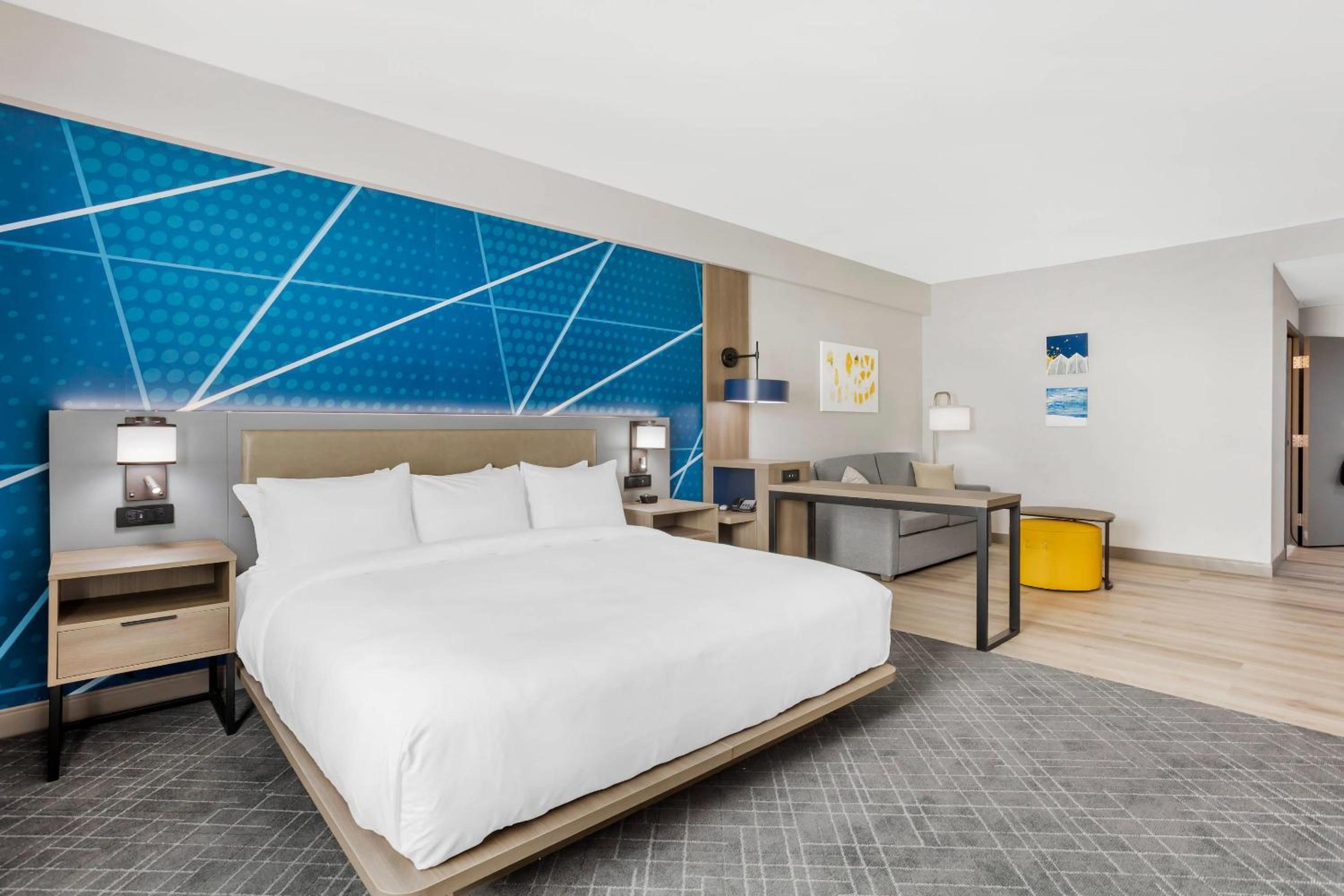One Room Suite - Non Smoking