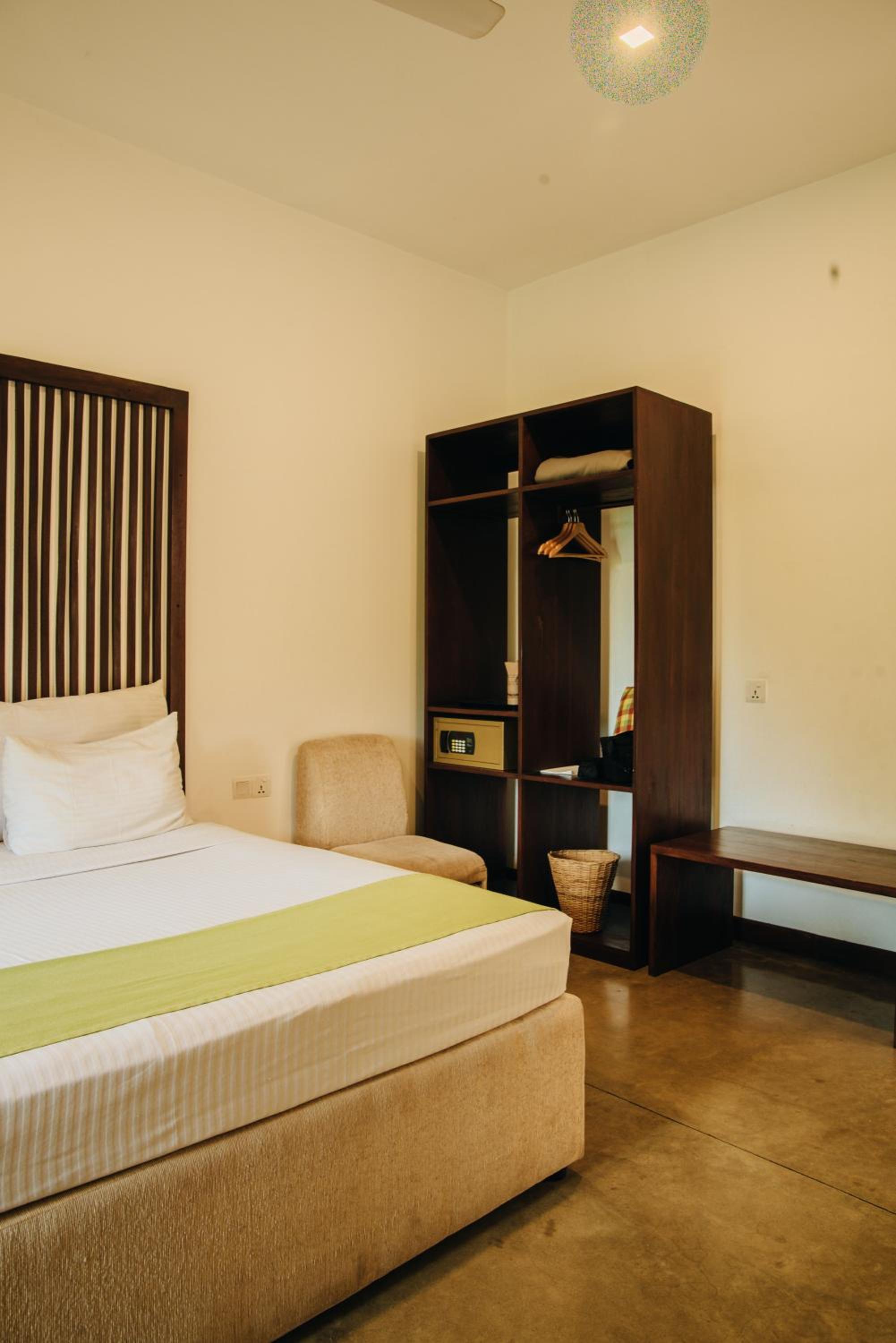 Standard Single Room photo 2