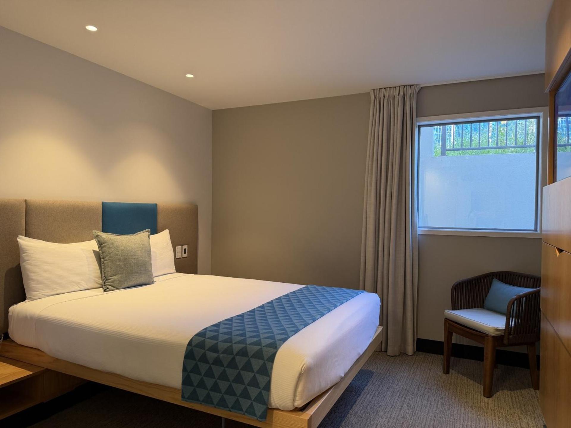 Saver Queen Room photo 2