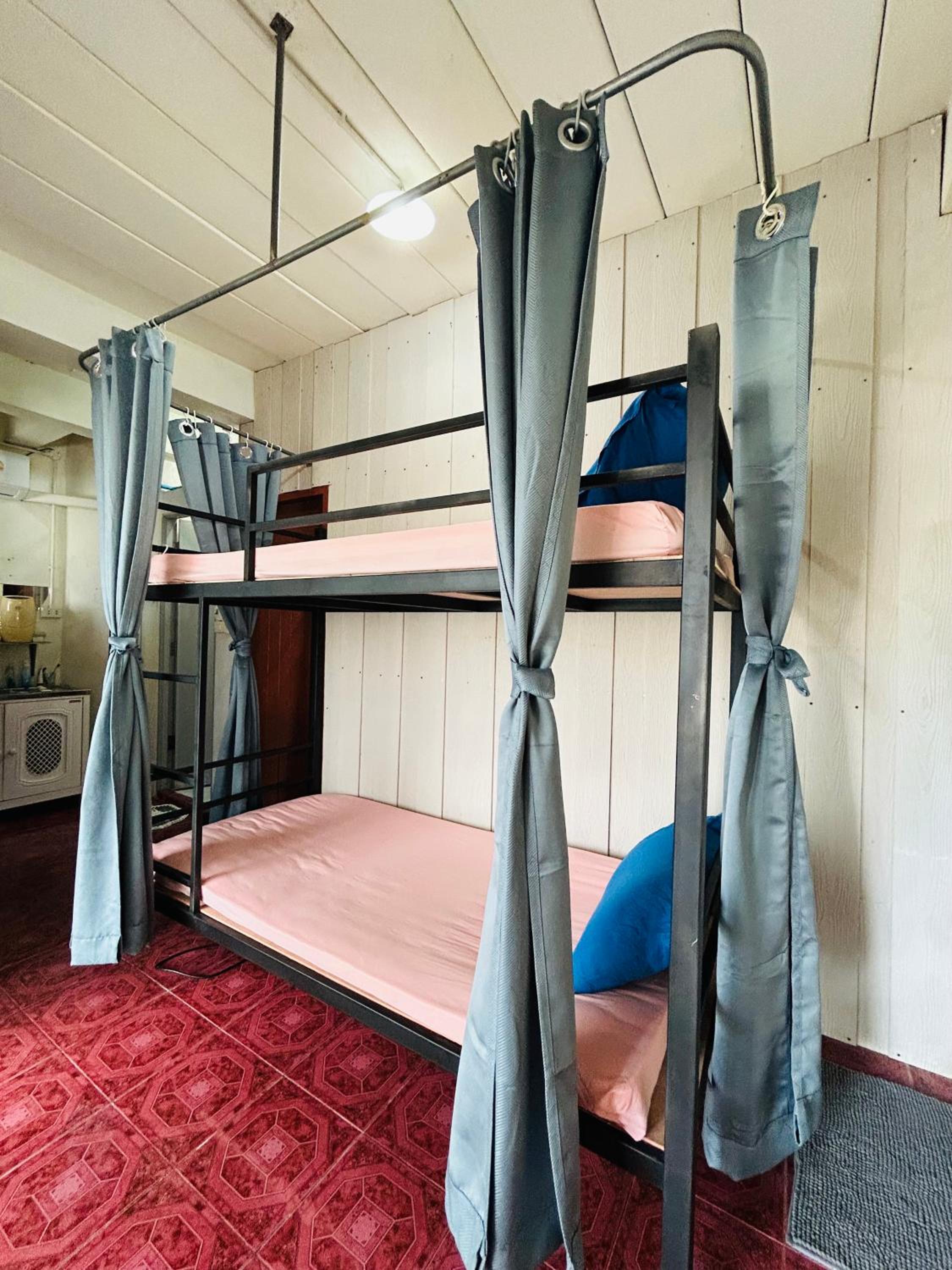 Mixed Dormitory Room photo 3