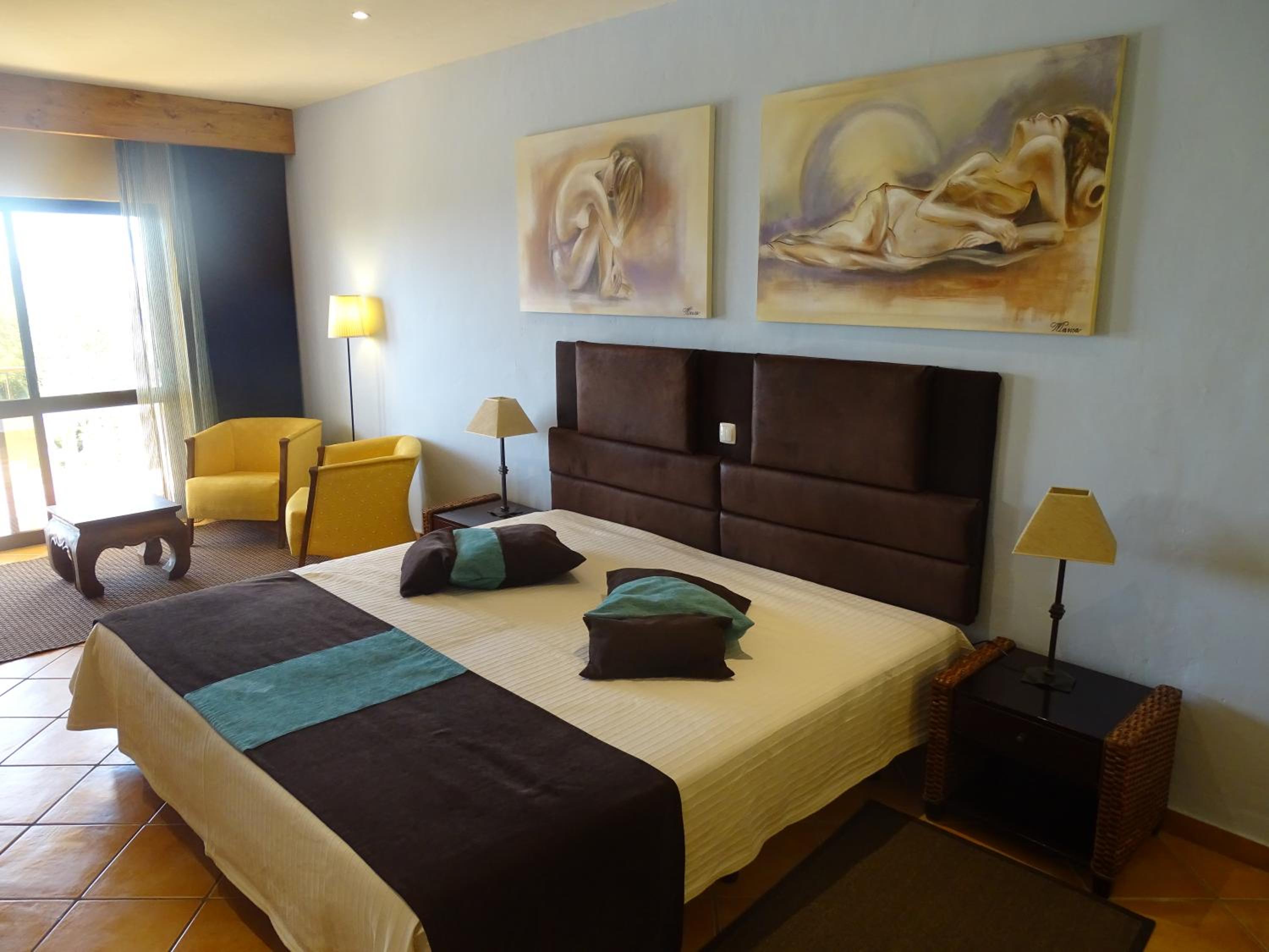 Superior Double Room with Side Sea View - Photo 3
