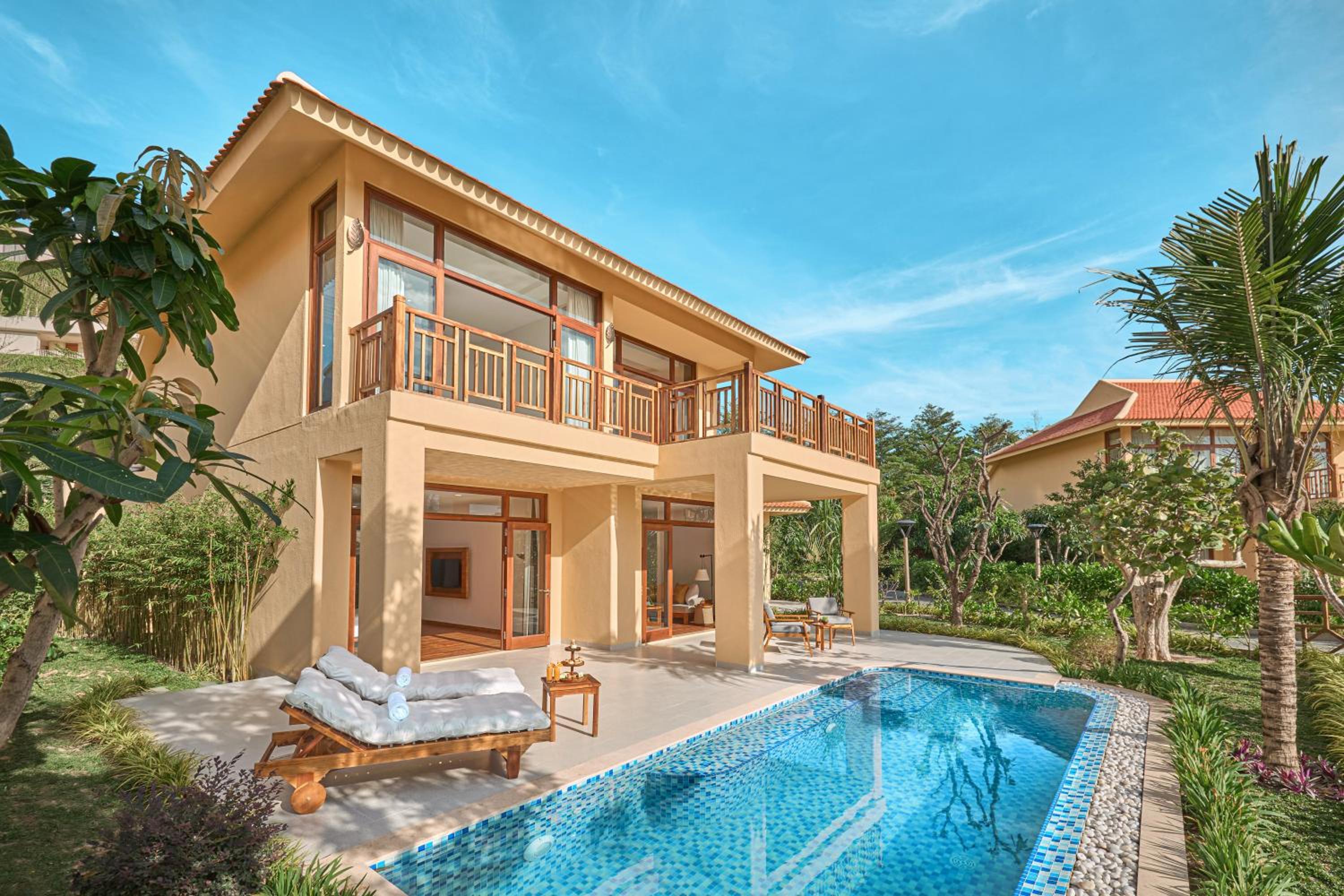 Lagoon Three Bedroom Pool Villa - Photo 1