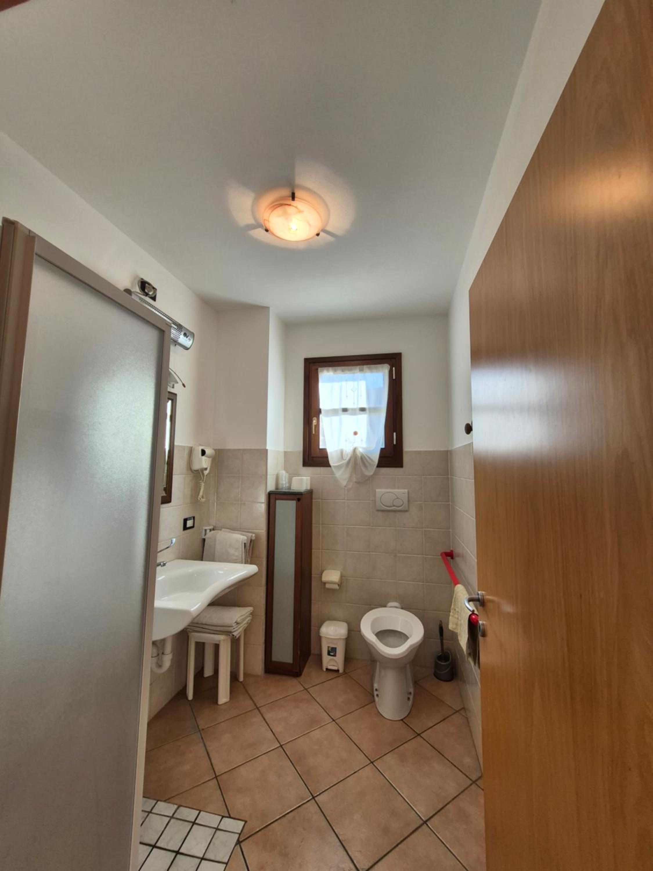 One-Bedroom Apartment with Pool View photo 3
