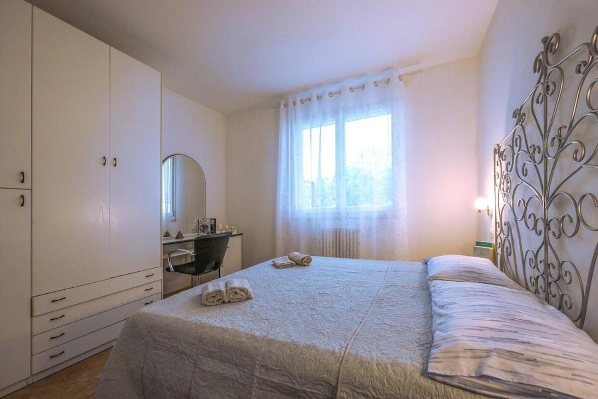 Villa photo 2