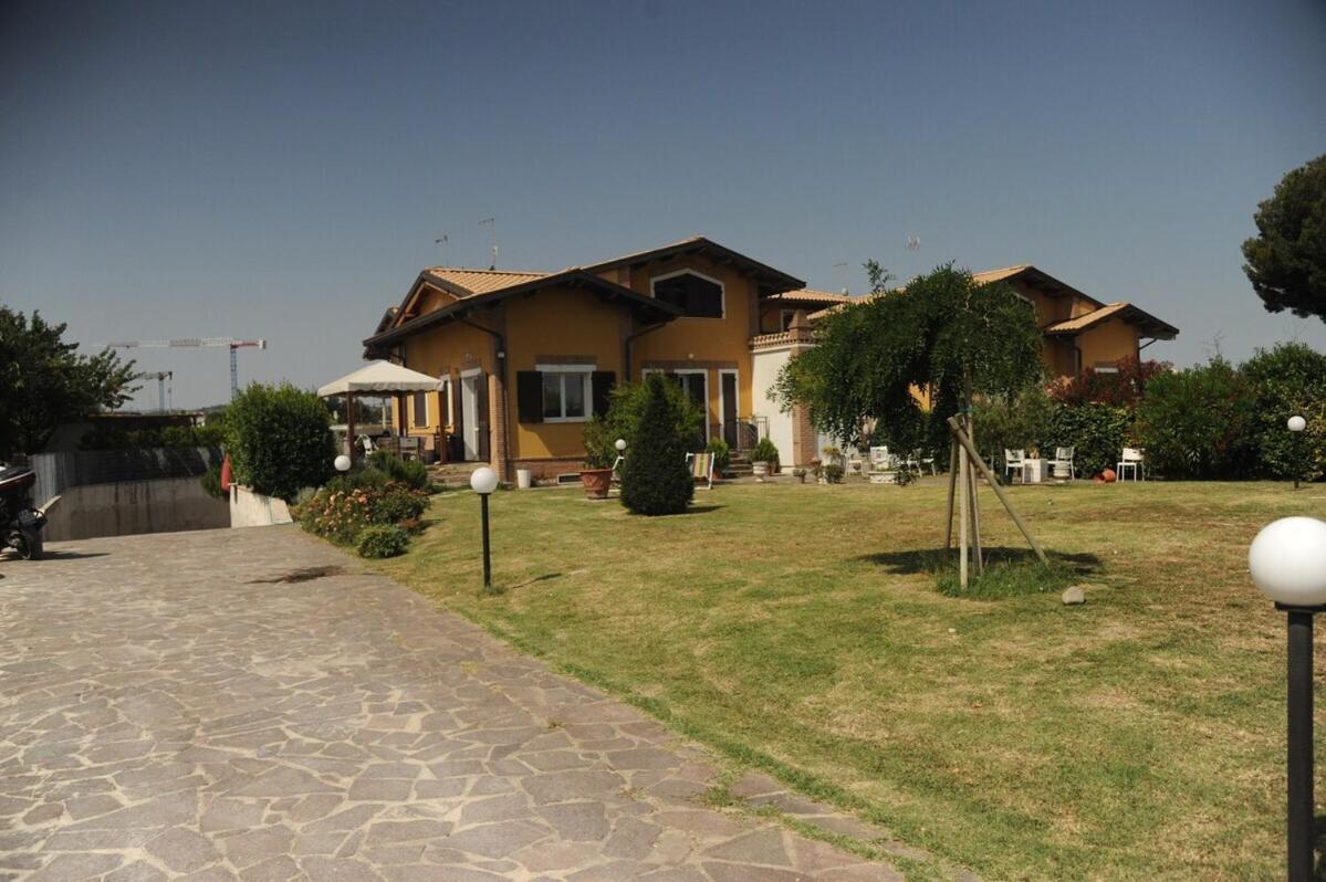 Villa photo 3