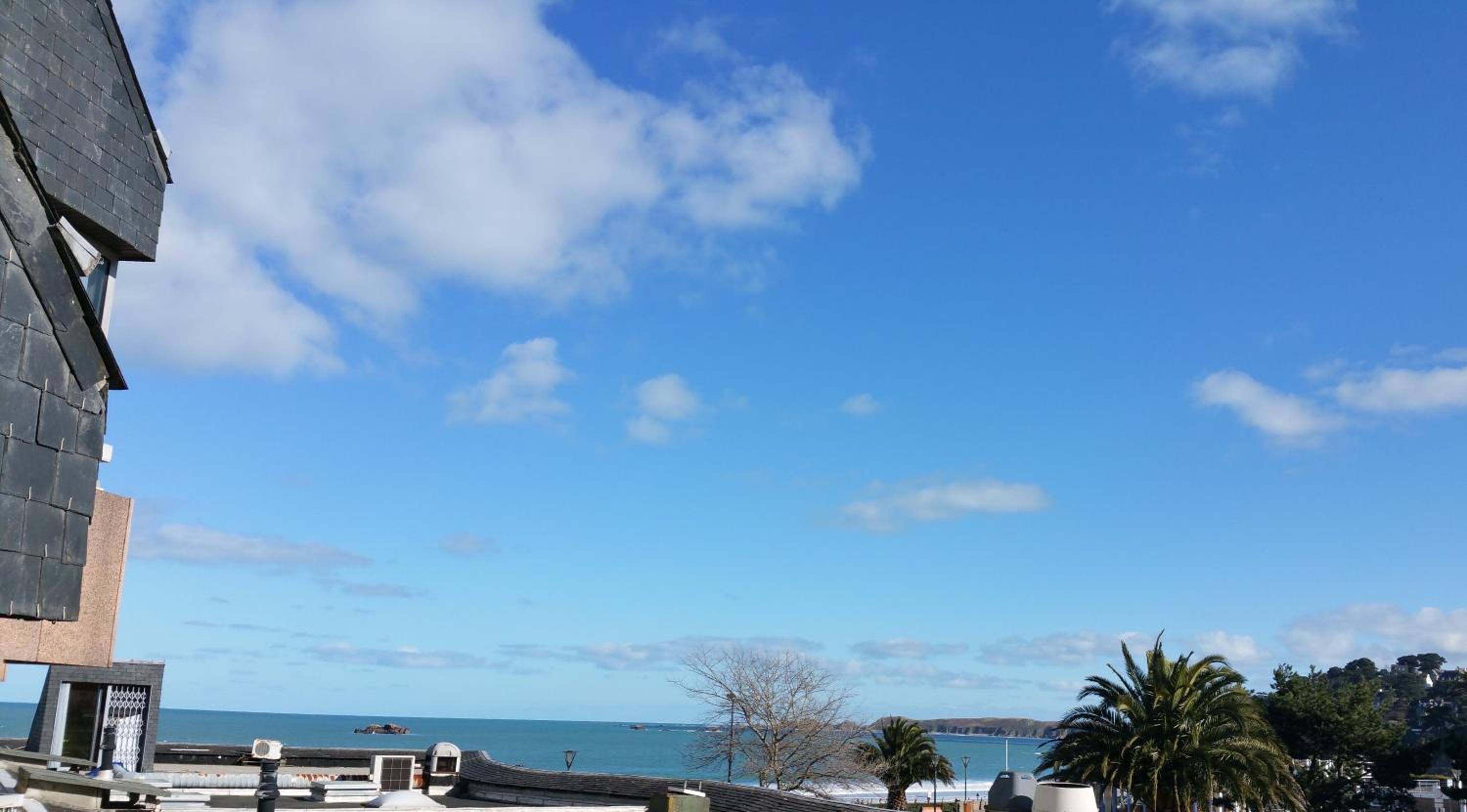 Apartment with Sea View photo 1