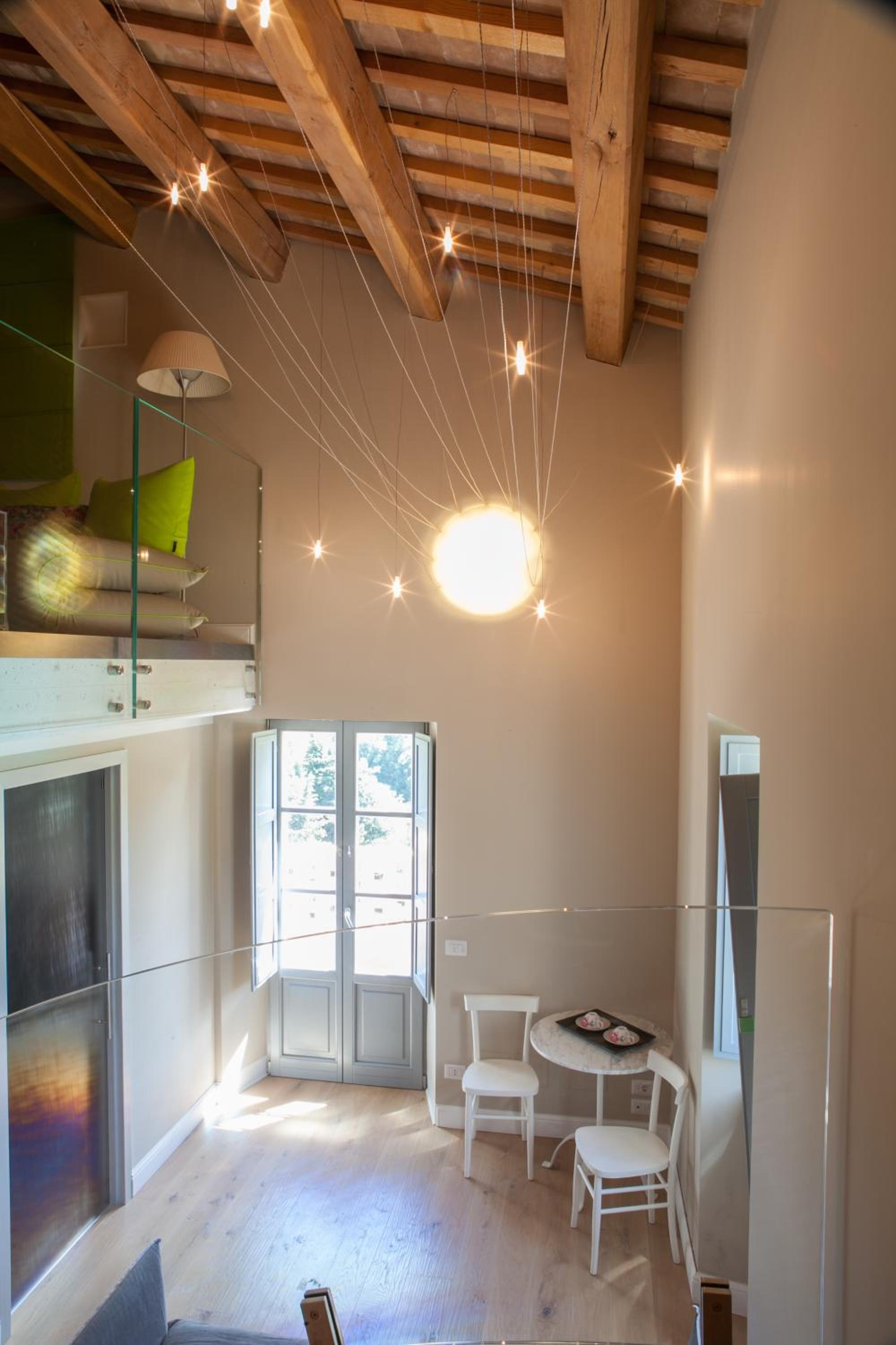 Superior Suite - Photo 8