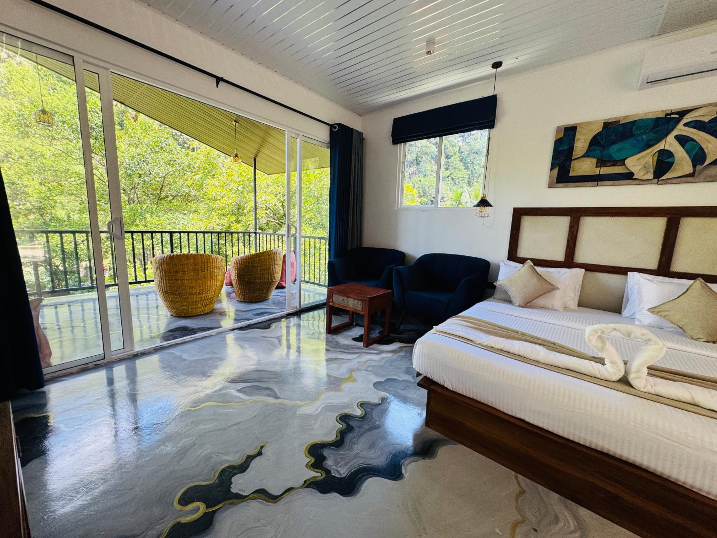 Family Suite with Balcony photo 1