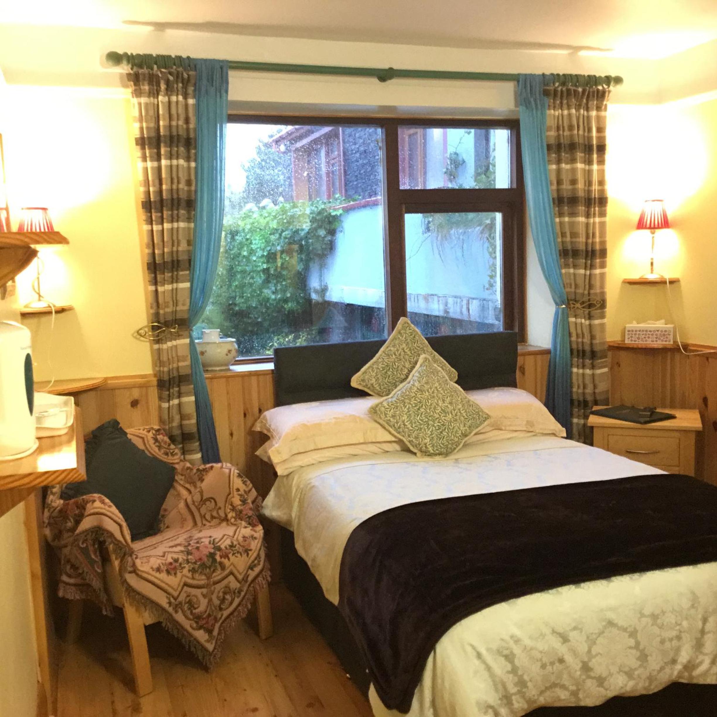 Single Room with Mountain Views - Ground Floor photo 2