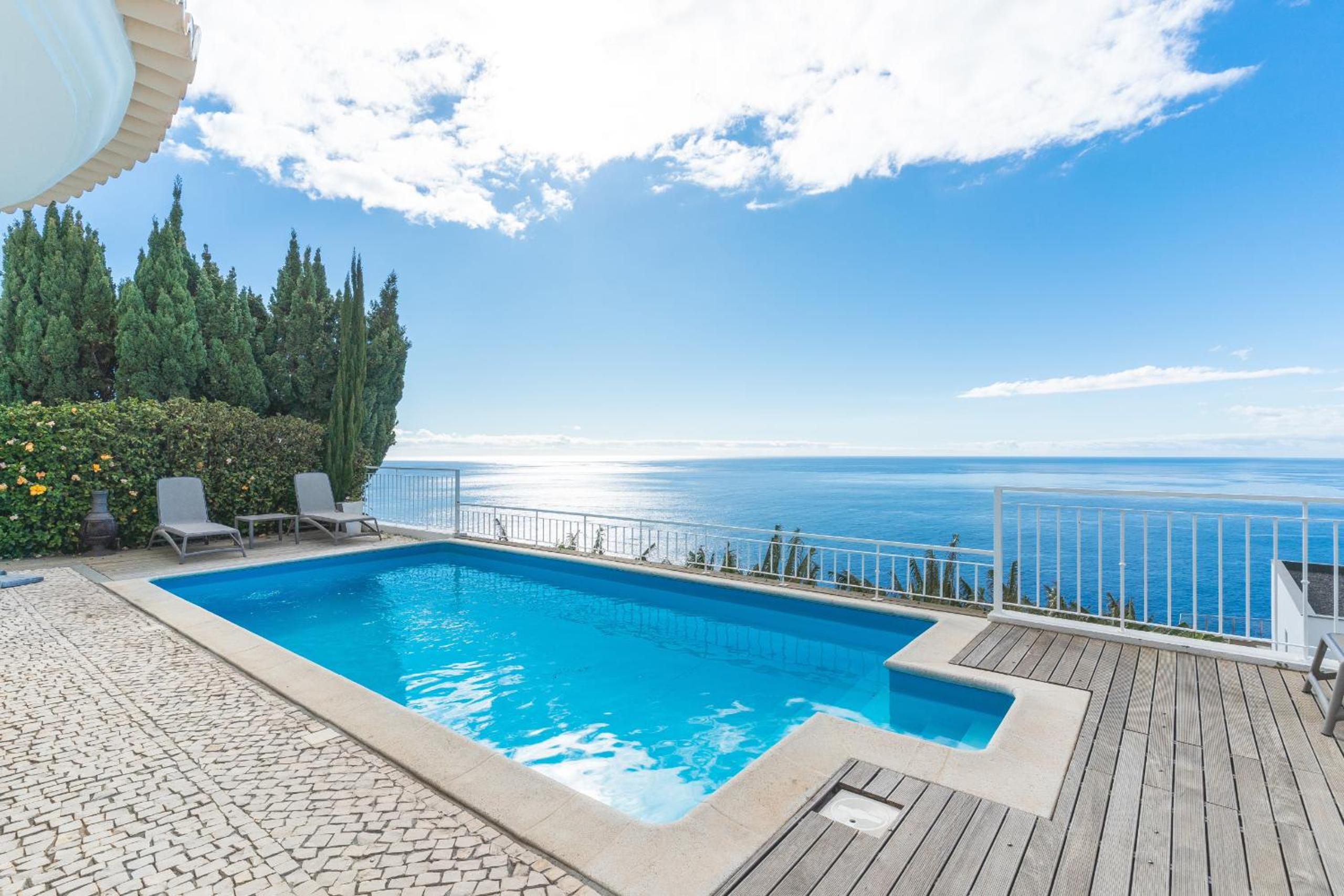 Villa with Private Pool photo 1