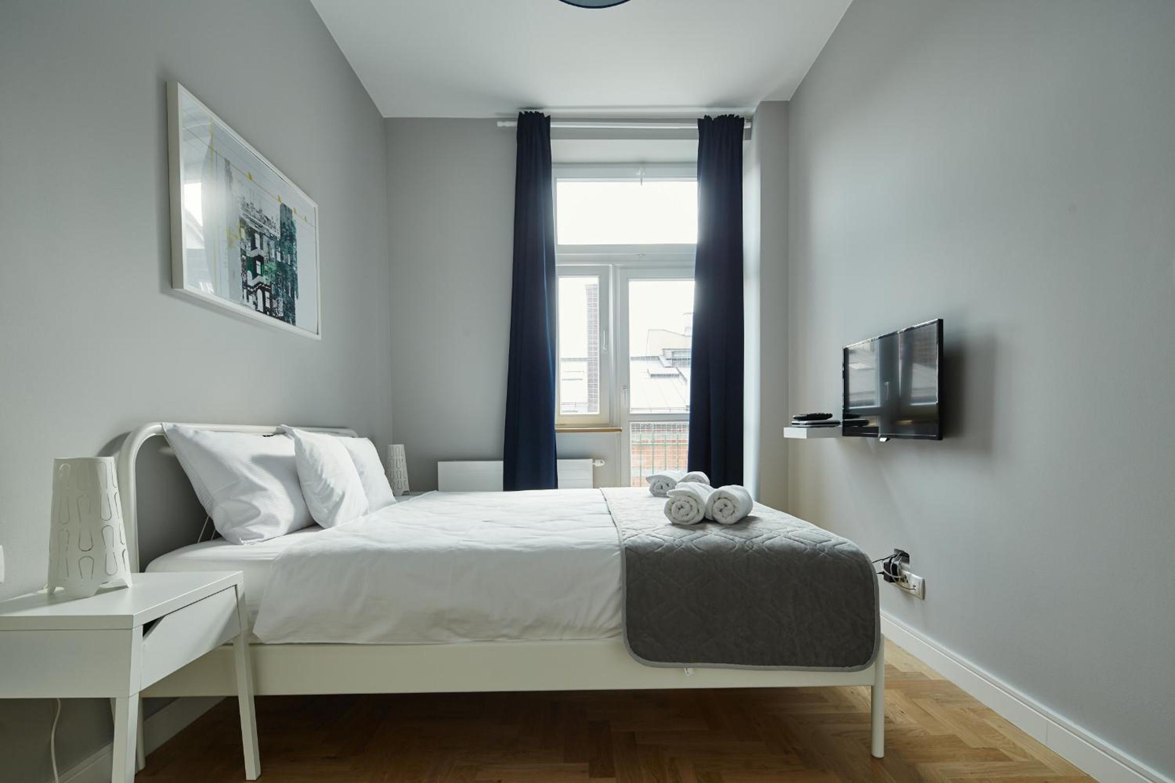 Two-Bedroom Apartment - Photo 12