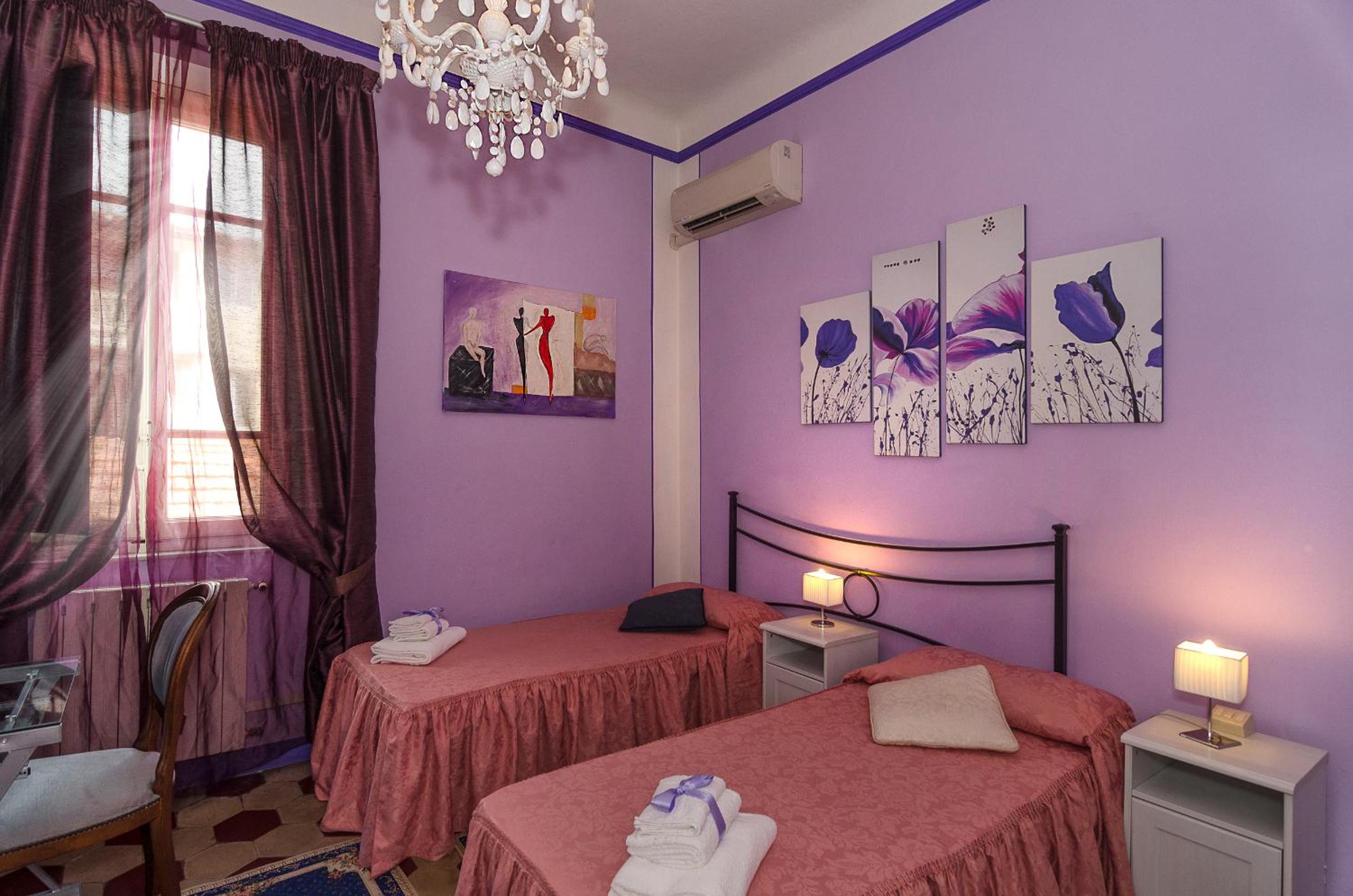 Standard Double Room - Photo 16