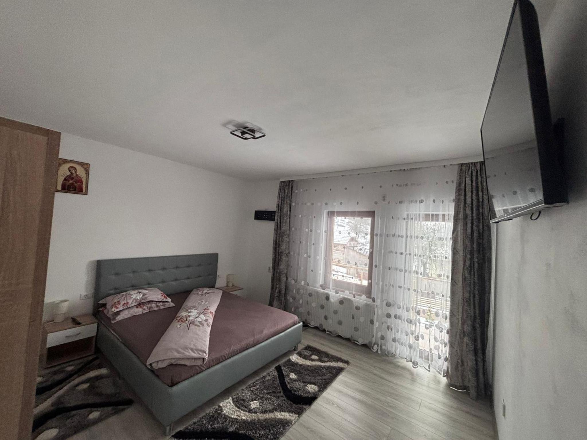 Deluxe Room (2 Adults + 1 Child) photo 2