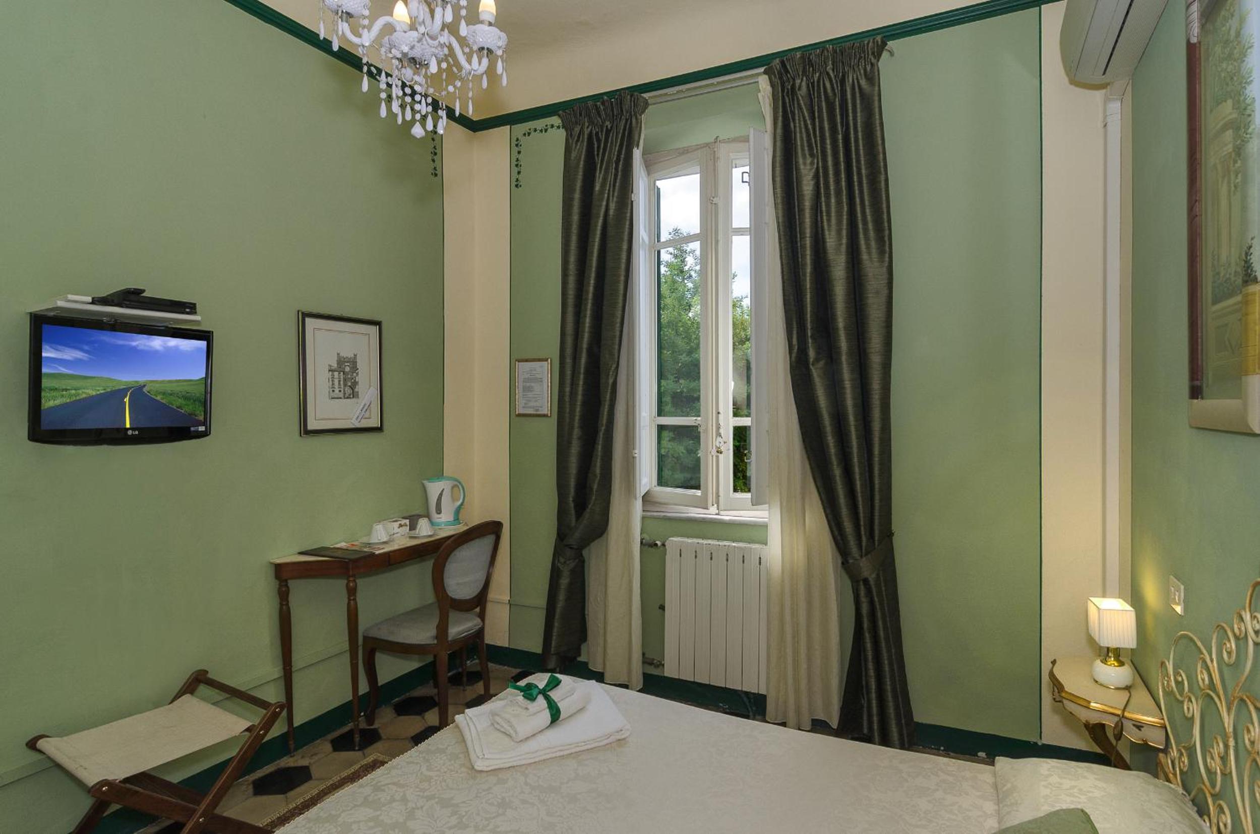 Superior Double Room - Photo 9