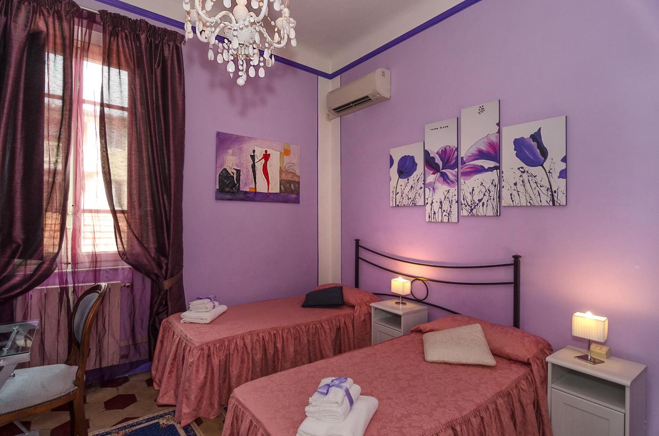 Standard Double Room - Photo 7
