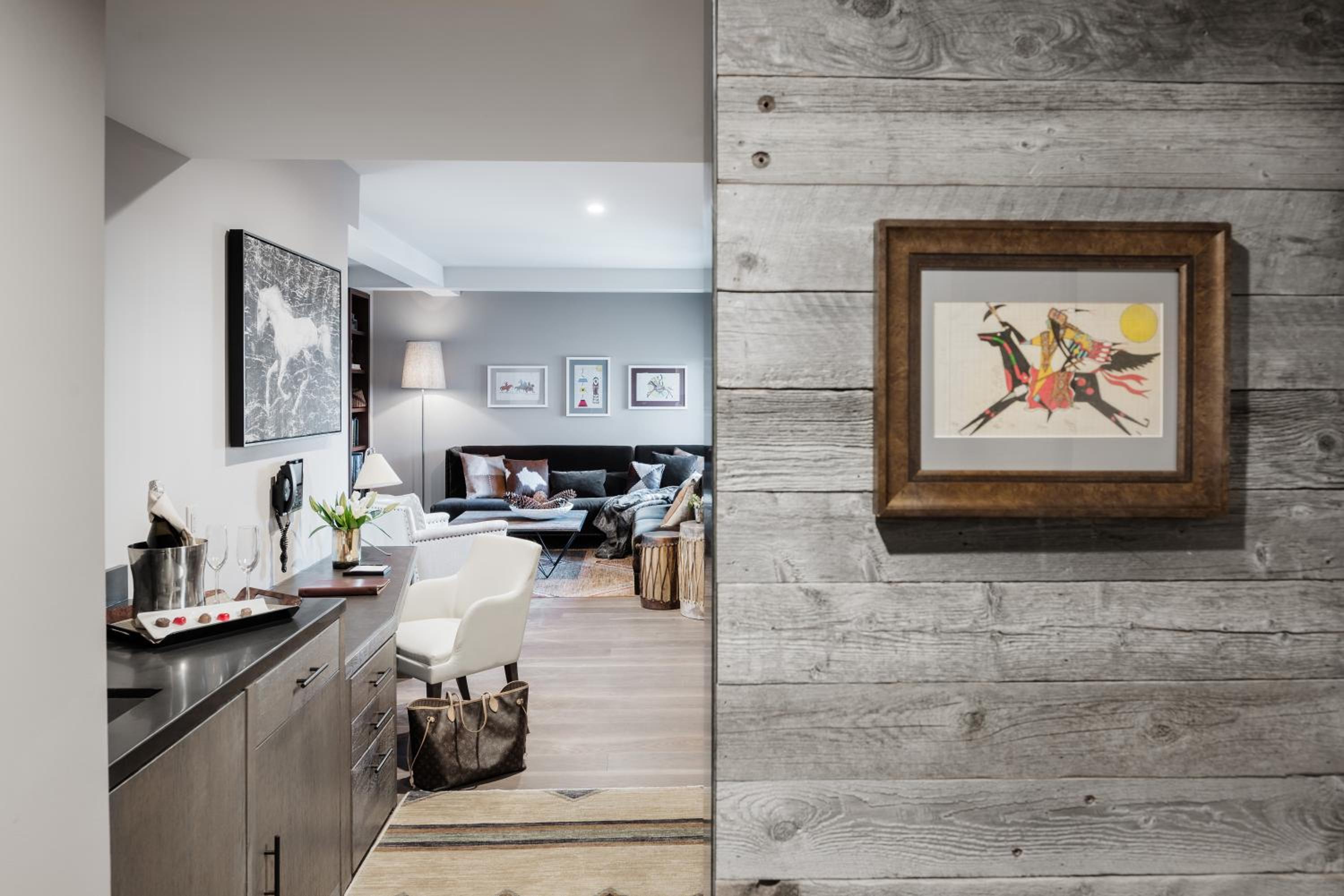Superior King Suite