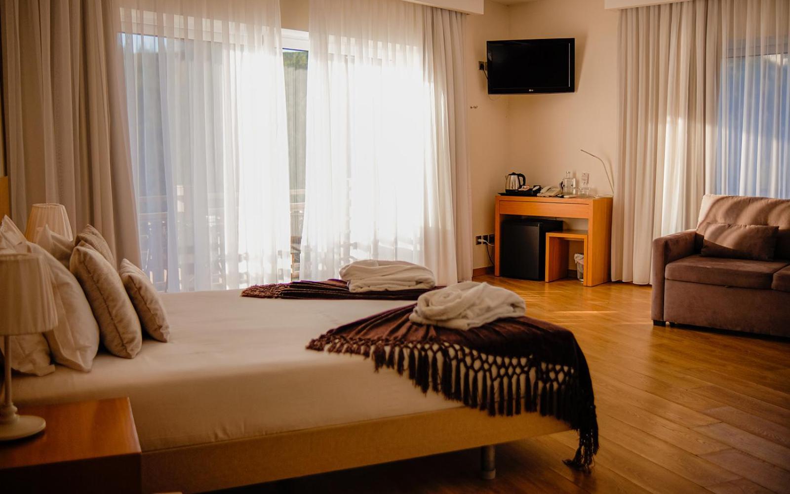 Suite with Spa Access
