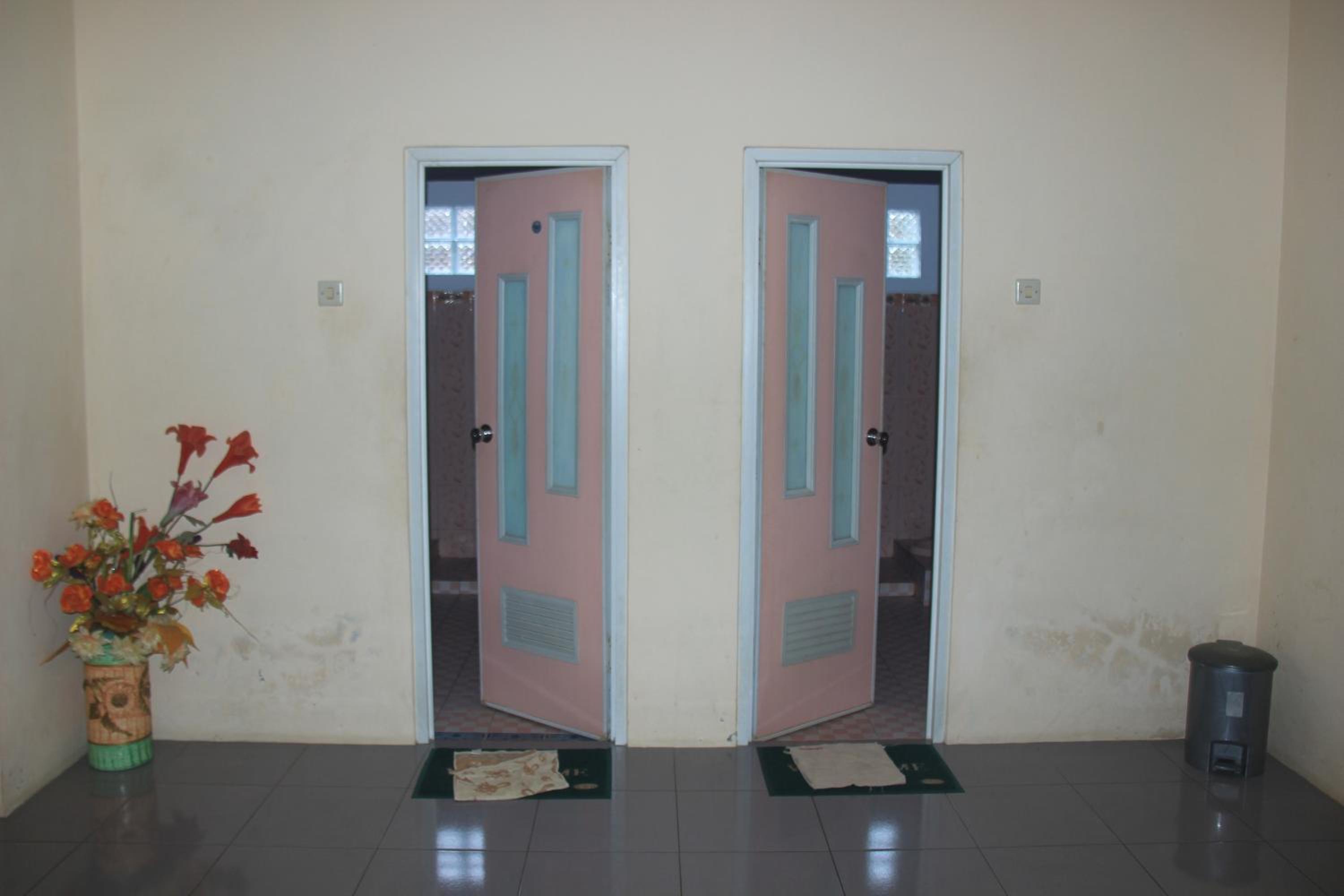 Standard Double Room with Shared Bathroom photo 2