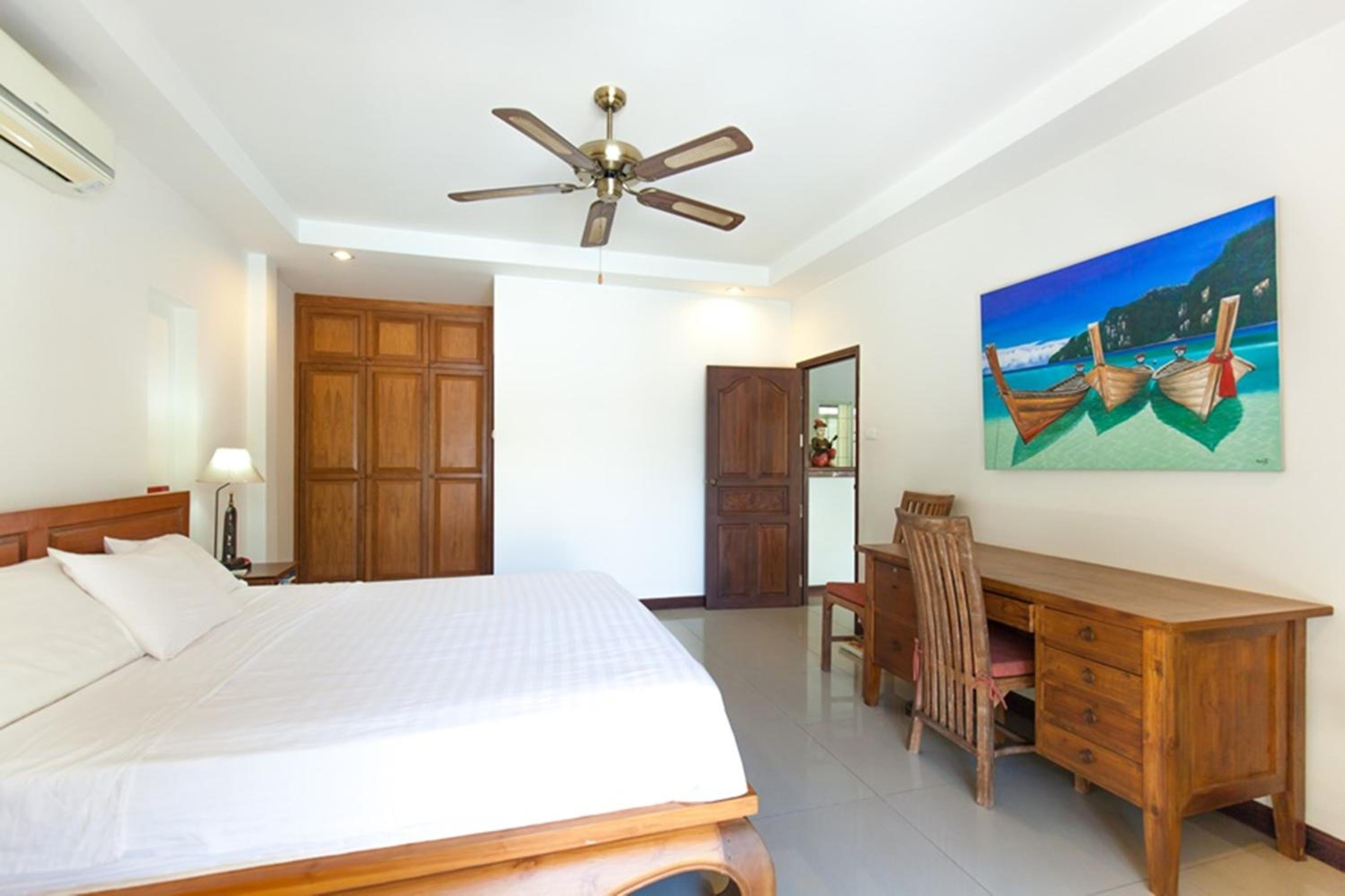 Villa photo 1