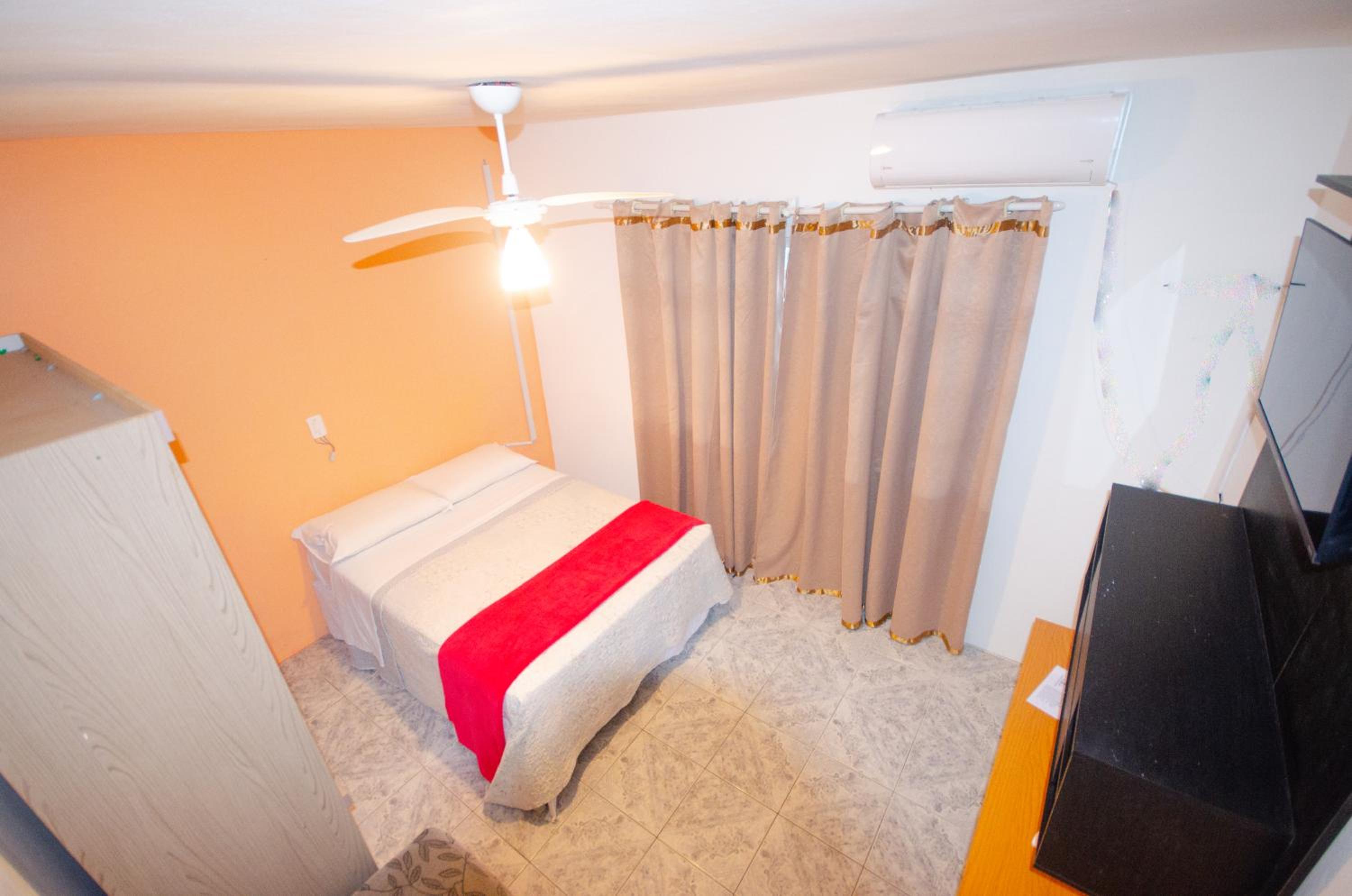 Three-Bedroom House photo 3